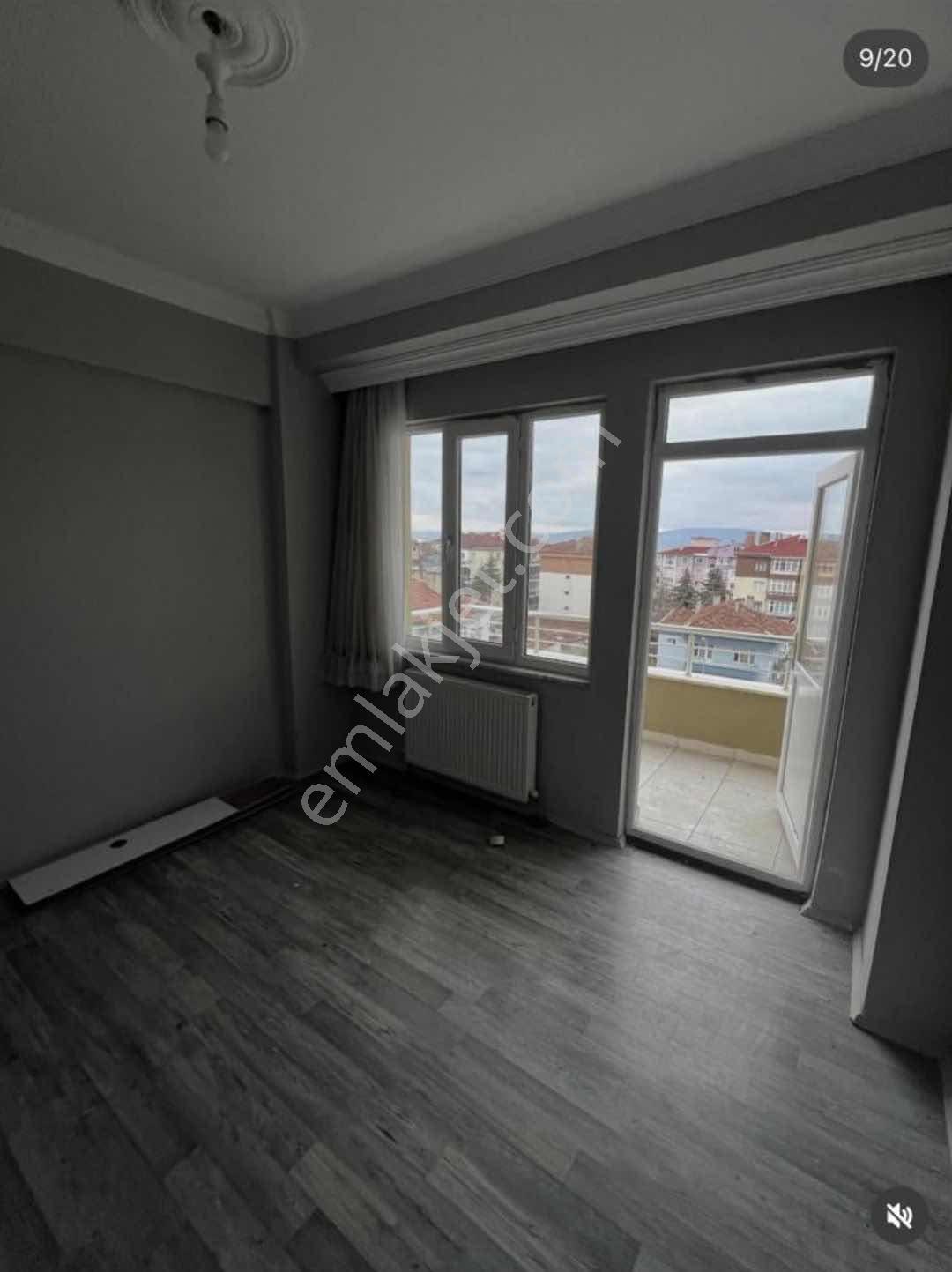 Arzum Gayrimenkul Danışmanlık Bahçeli Evlerde 4+1 Dublex Daire - Görsel 3