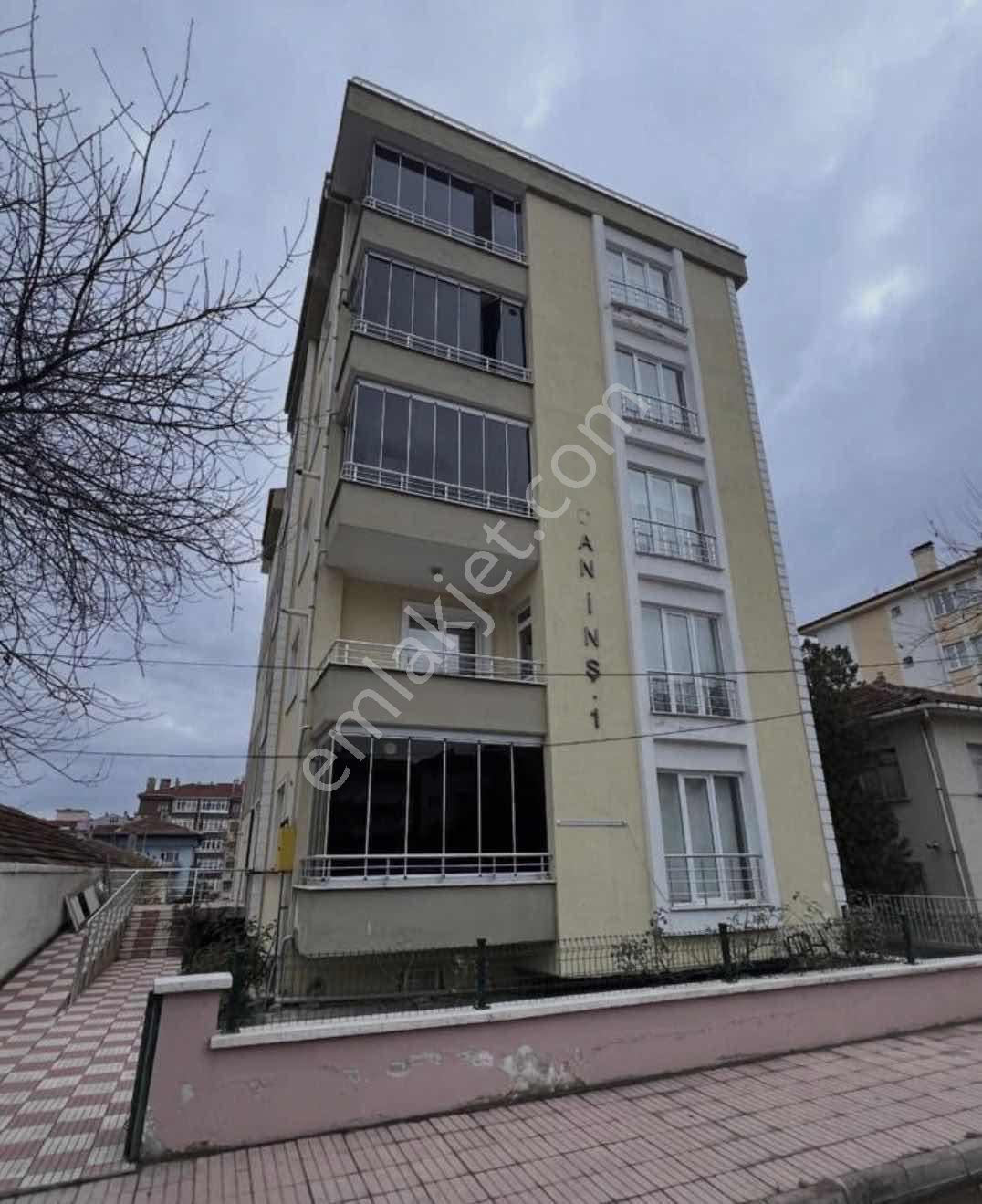 Arzum Gayrimenkul Danışmanlık Bahçeli Evlerde 4+1 Dublex Daire