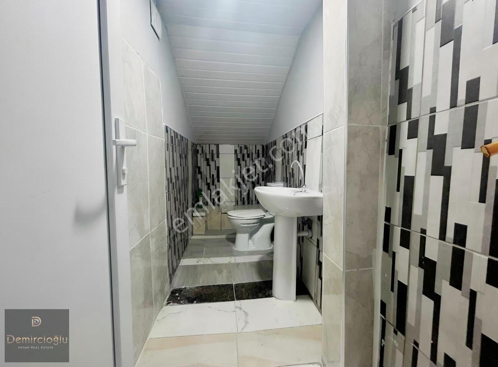 Alanya Merkez Güllerpınarı Mahallesin'de Kiralık 60 M2 İş Yeri - Görsel 5