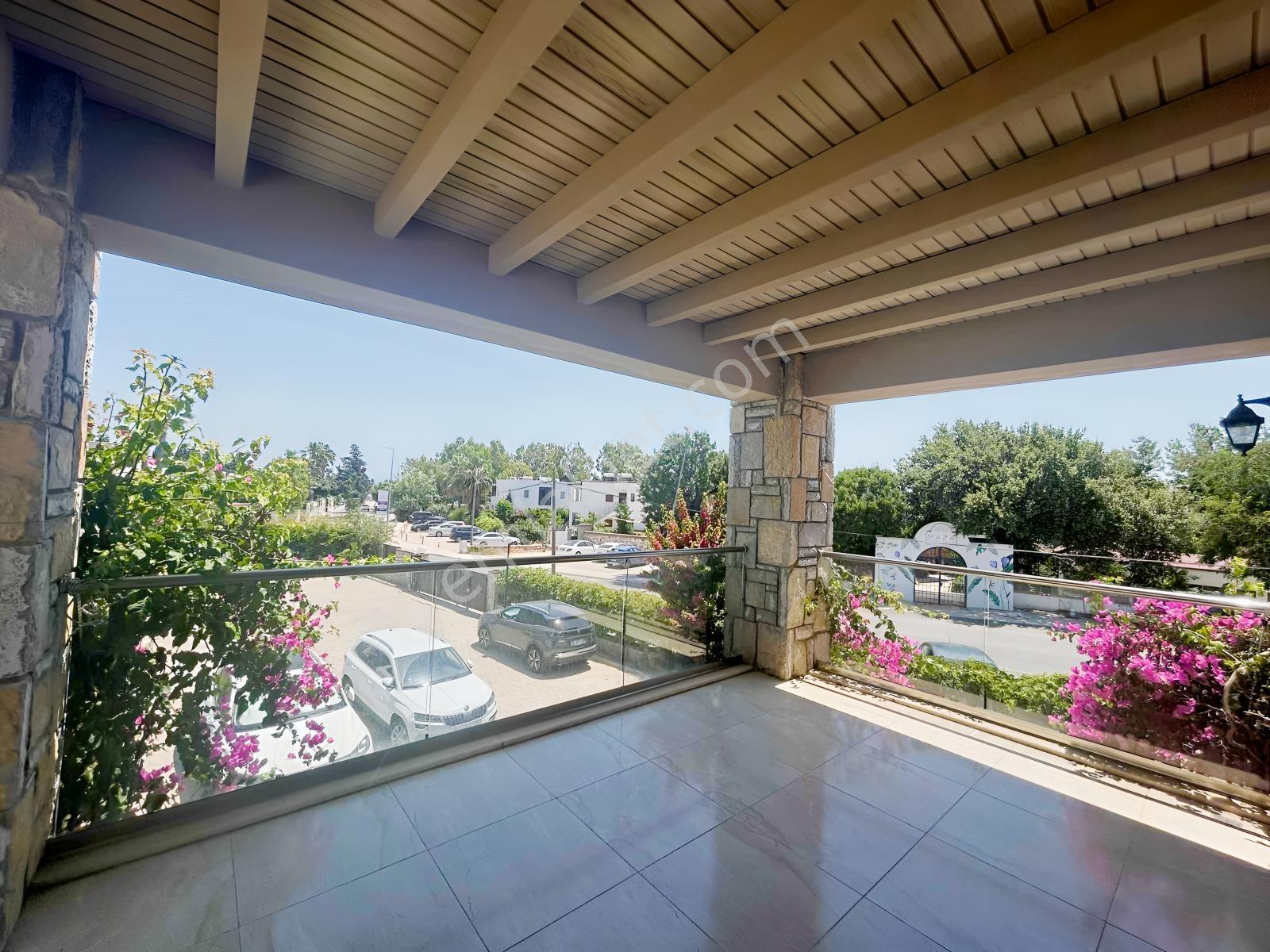 Yahşi Sahiilde Havuzlu Site İçerisinde 3+1 Kiralık Üst Kat Daire - Görsel 4