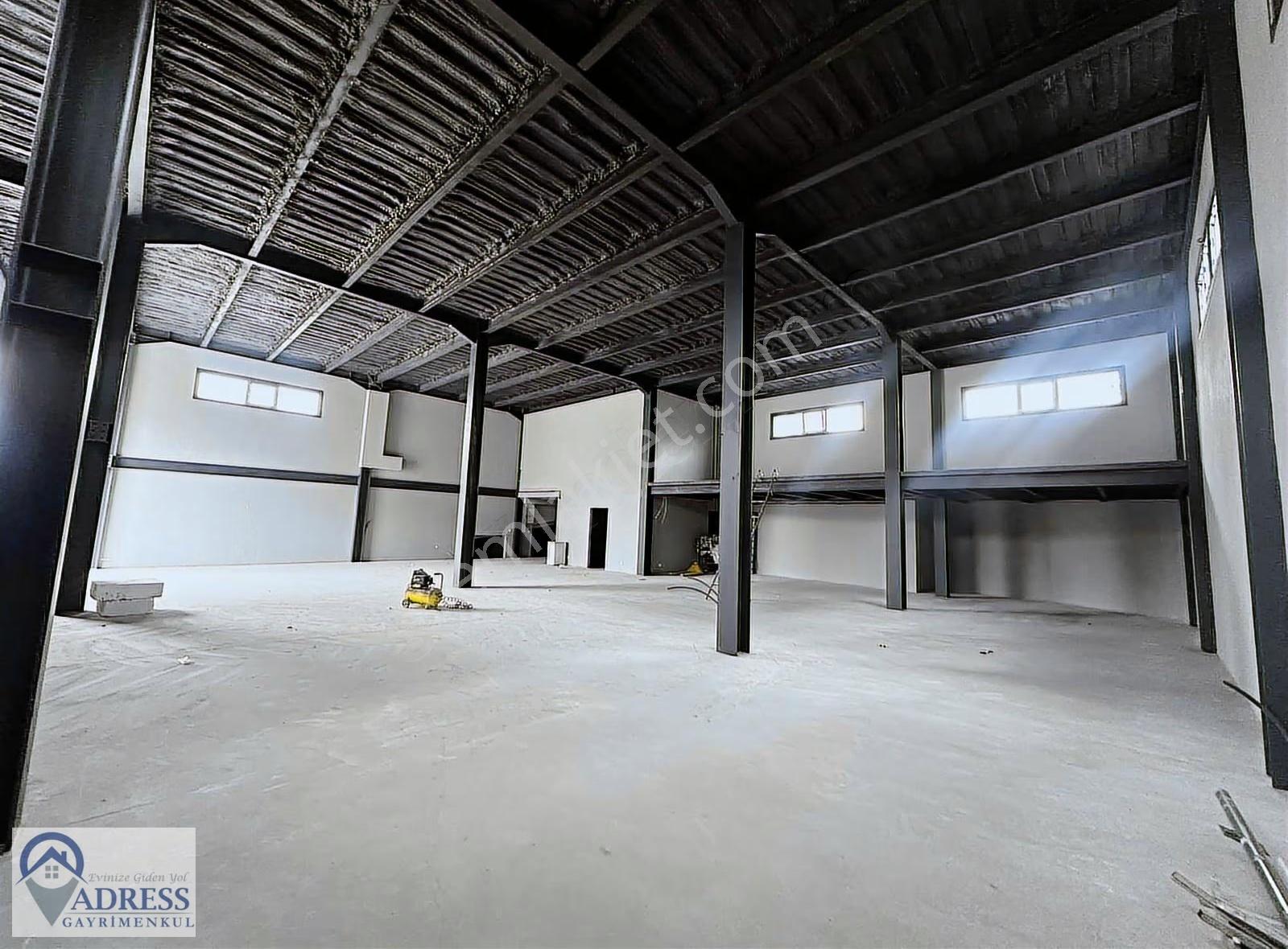 Yüksek Tavanlı Açık Otoparklı 450 M2 Kiralık Depo - Görsel 14