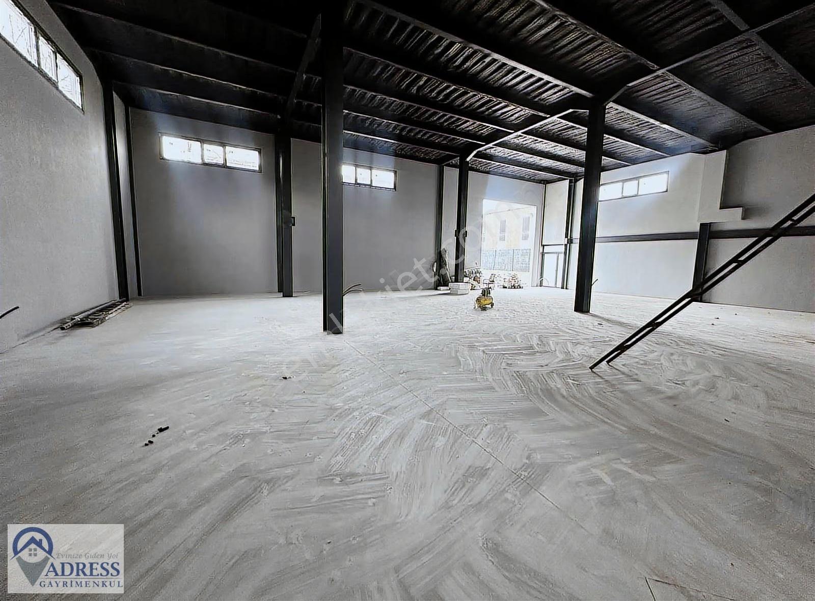 Yüksek Tavanlı Açık Otoparklı 450 M2 Kiralık Depo - Görsel 13