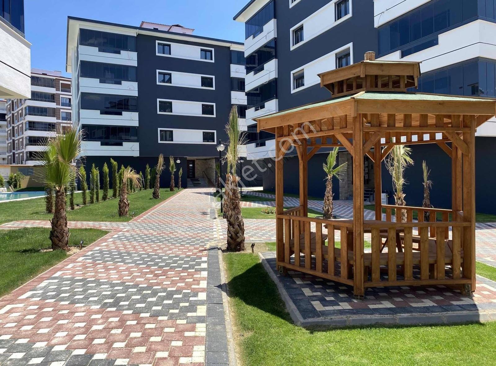 Capıtal Emlak'tan Havuzlu Sitede Ultra Lüx 3+1 Daire - Görsel 31