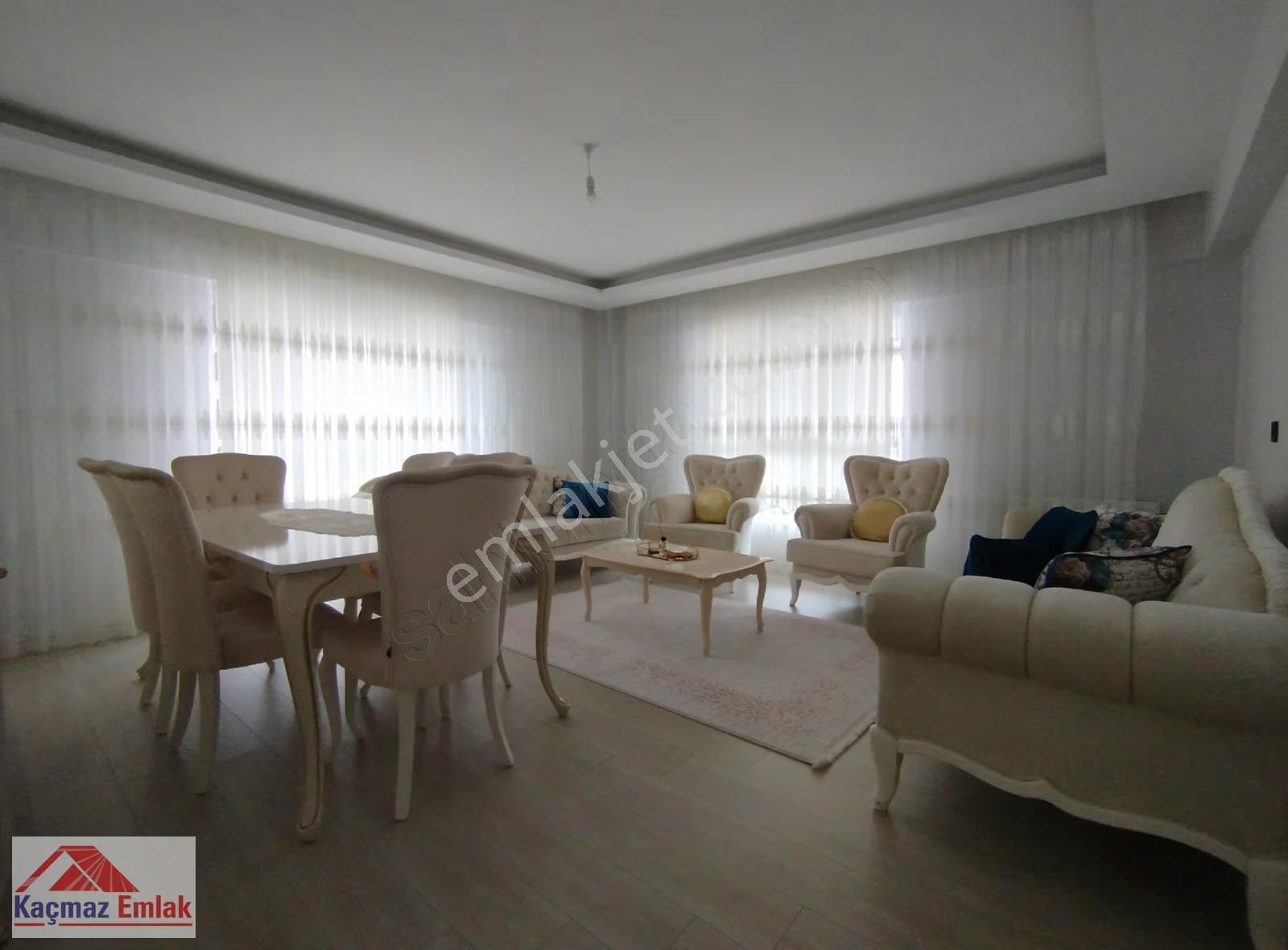 Kaçmaz Emlak Sivas Diriliş Tuzlugöl Satılık 3+1 Pazarın Yanı - Görsel 17