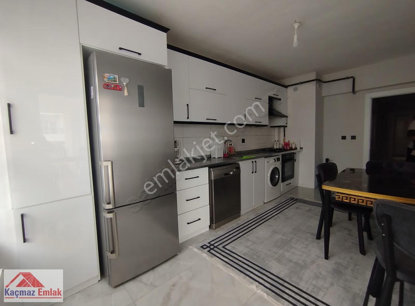 Kaçmaz Emlak Sivas Diriliş Tuzlugöl Satılık 3+1 Pazarın Yanı - Görsel 15