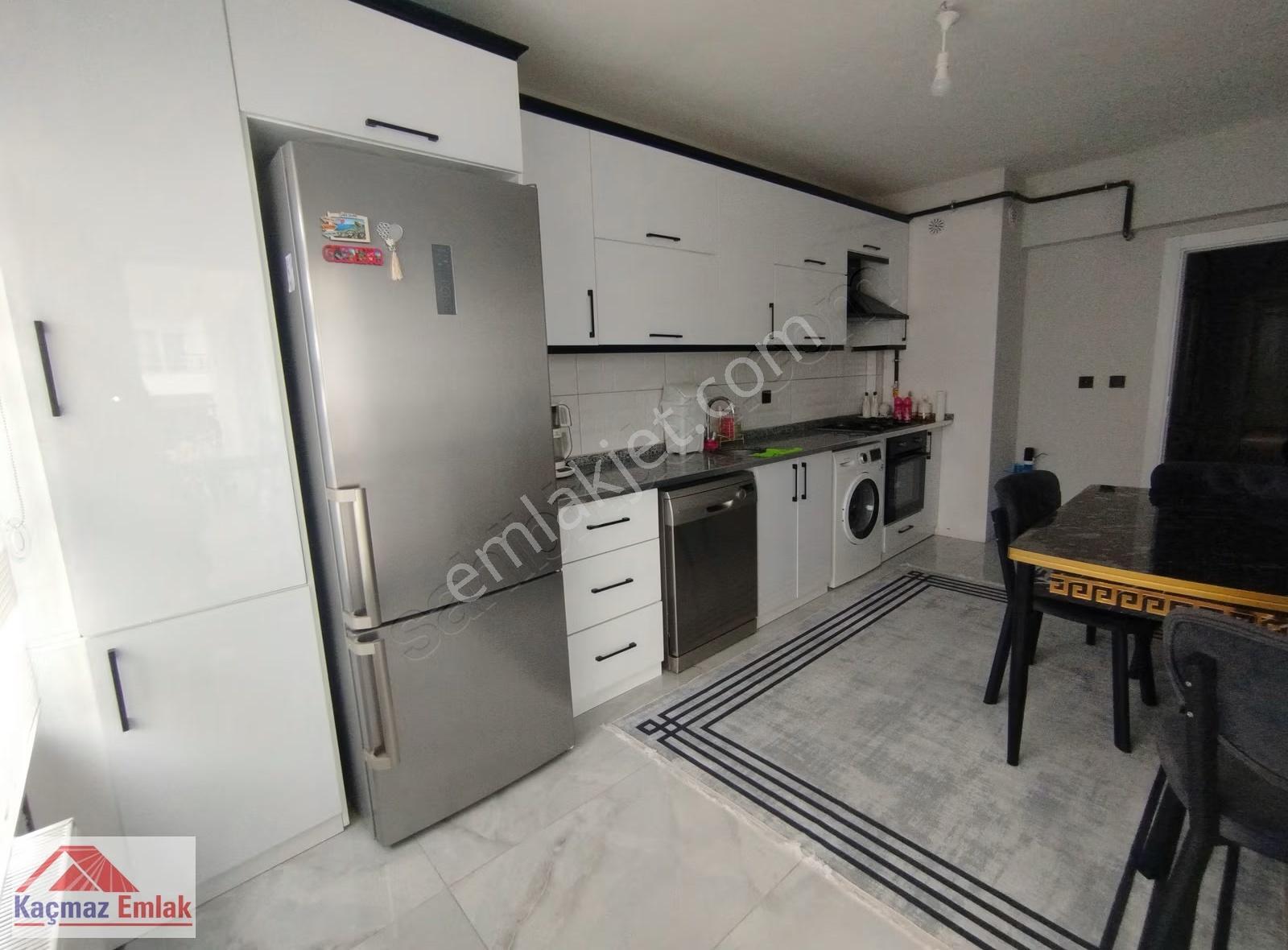 Kaçmaz Emlak Sivas Diriliş Tuzlugöl Satılık 3+1 Pazarın Yanı - Görsel 14