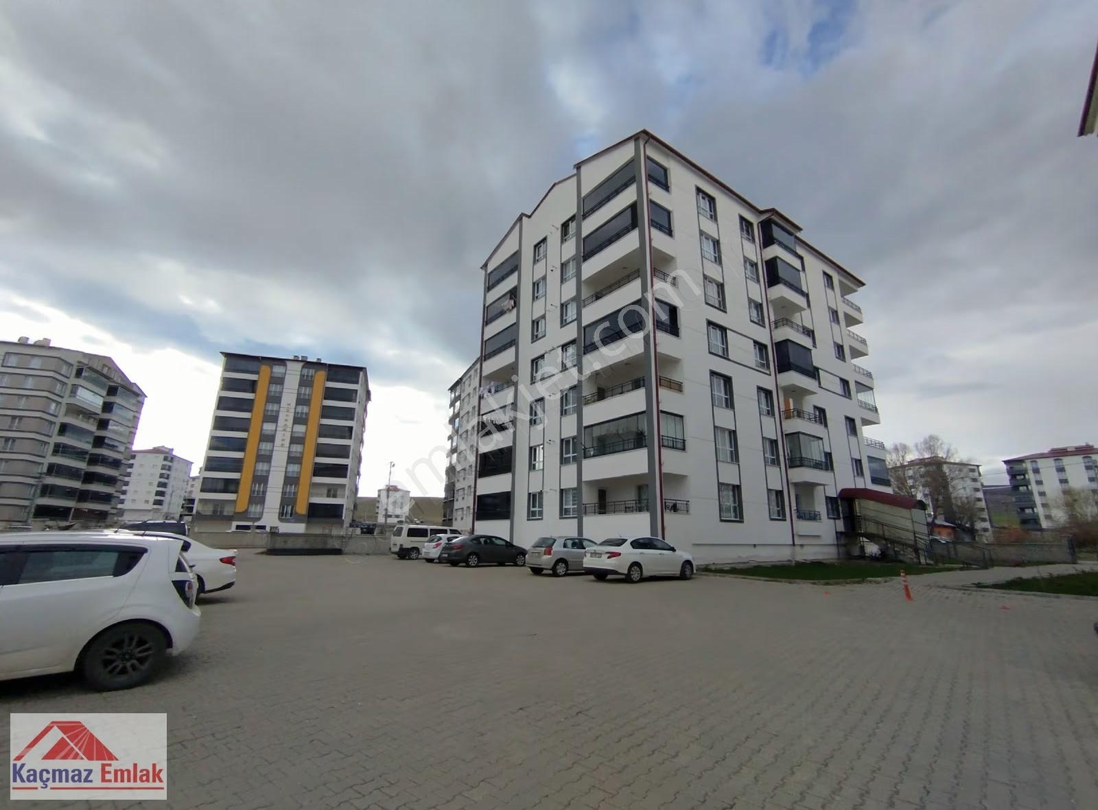 Kaçmaz Emlak Sivas Diriliş Tuzlugöl Satılık 3+1 Pazarın Yanı - Görsel 9