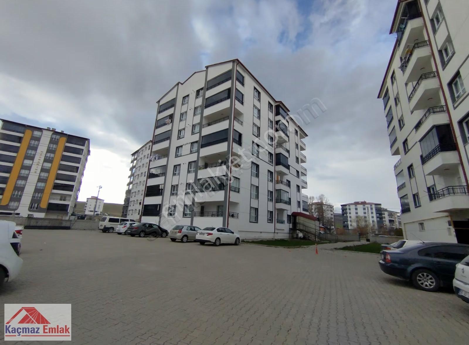 Kaçmaz Emlak Sivas Diriliş Tuzlugöl Satılık 3+1 Pazarın Yanı - Görsel 31