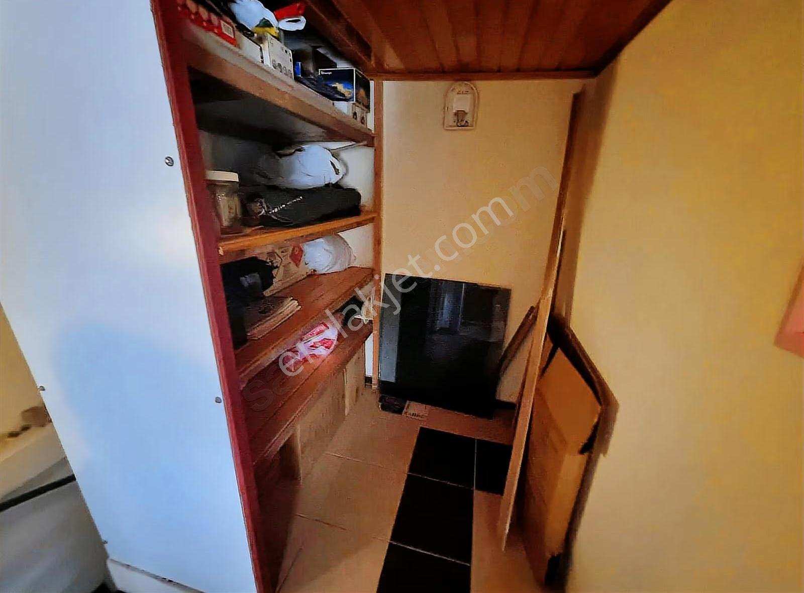 Yenifoça Merkezde Satılık Villa - Görsel 10
