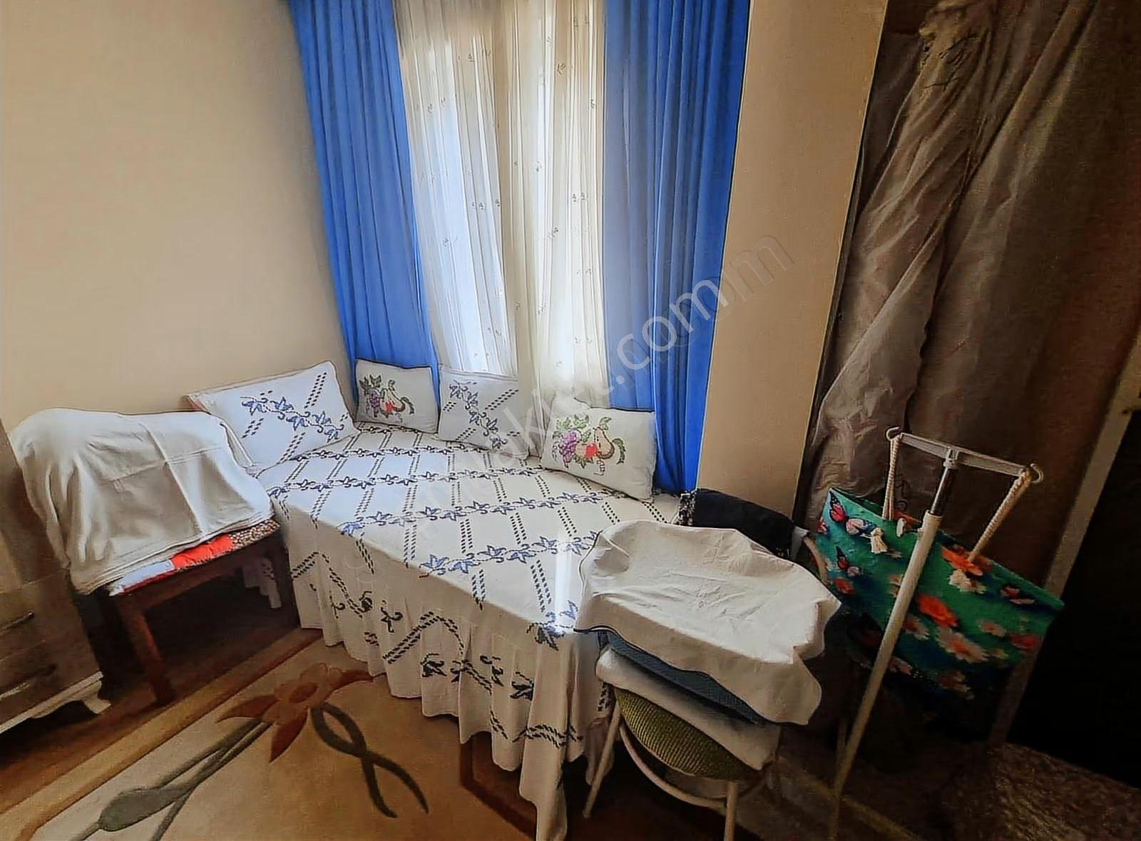 Yenifoça Merkezde Satılık Villa - Görsel 21