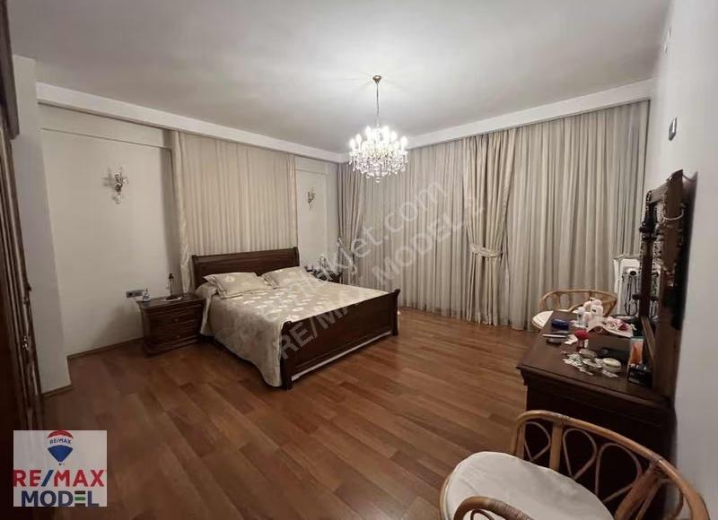 Remax Model Servergazi Uğur Sitesinde 3.5+1 225m² Satılık Daire - Görsel 20