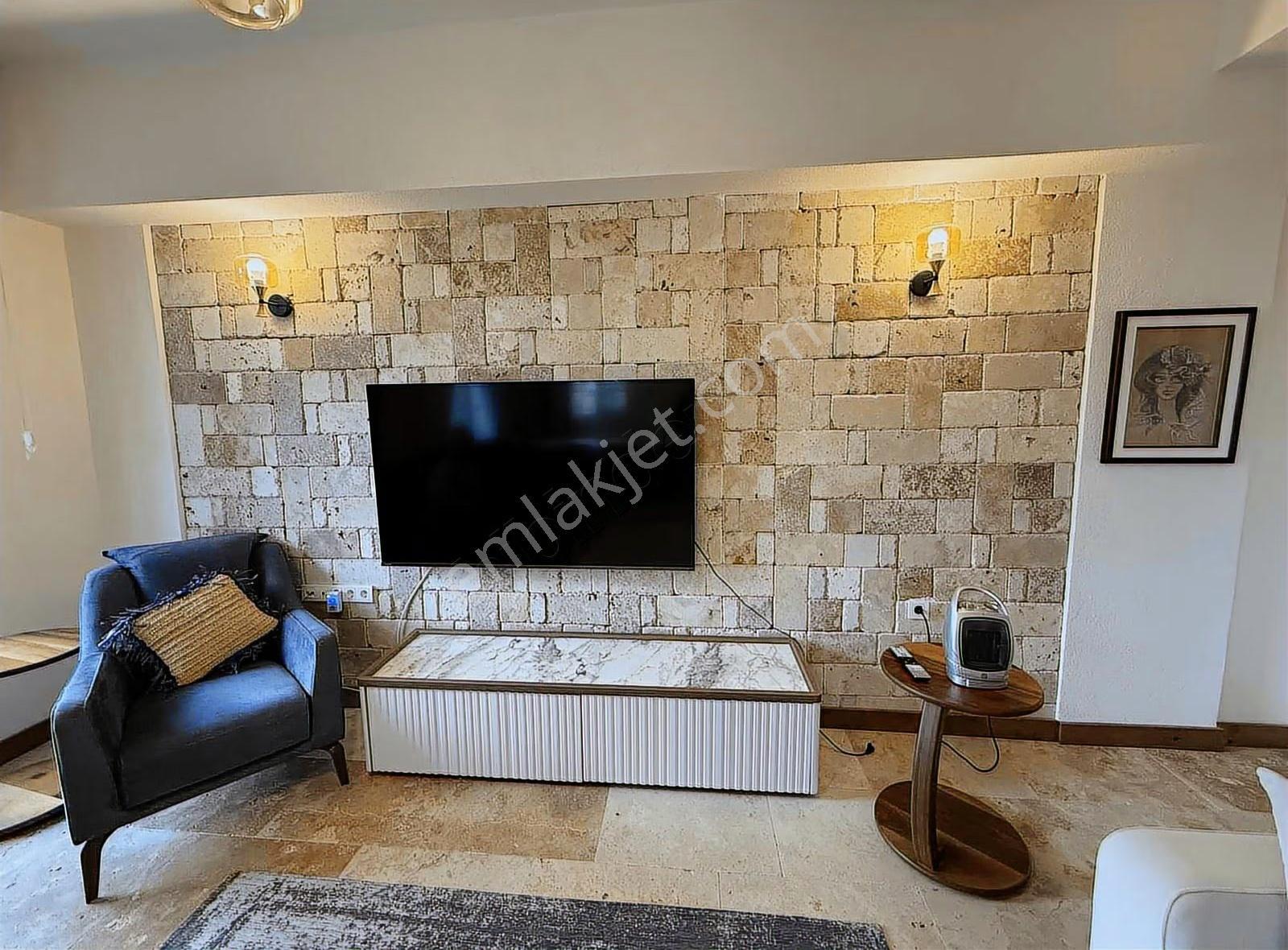 Foça | Hayat Sitesinde Takasa Açık,eşyalı , Manzaralı Lüks Villa - Görsel 12