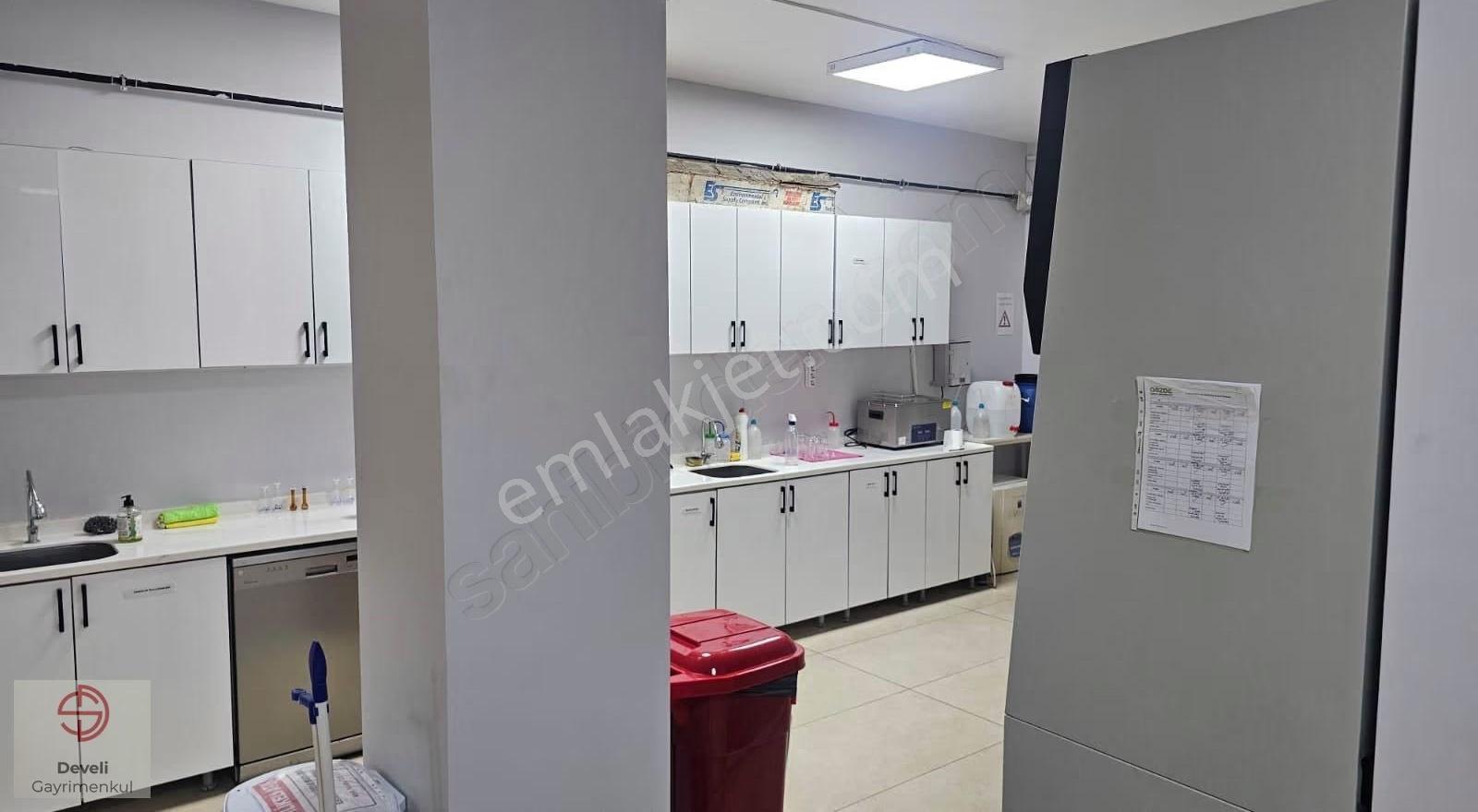 Çobançeşme Mahallesi'nde Muhteşem Konumda Satılık Dükkan - Görsel 5