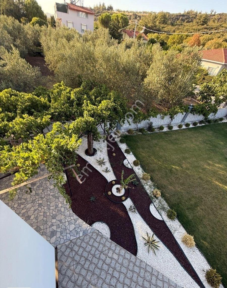 Foça Yolunda Takasa Açık Lüx Villa Asansörlü Otoparklı - Görsel 22