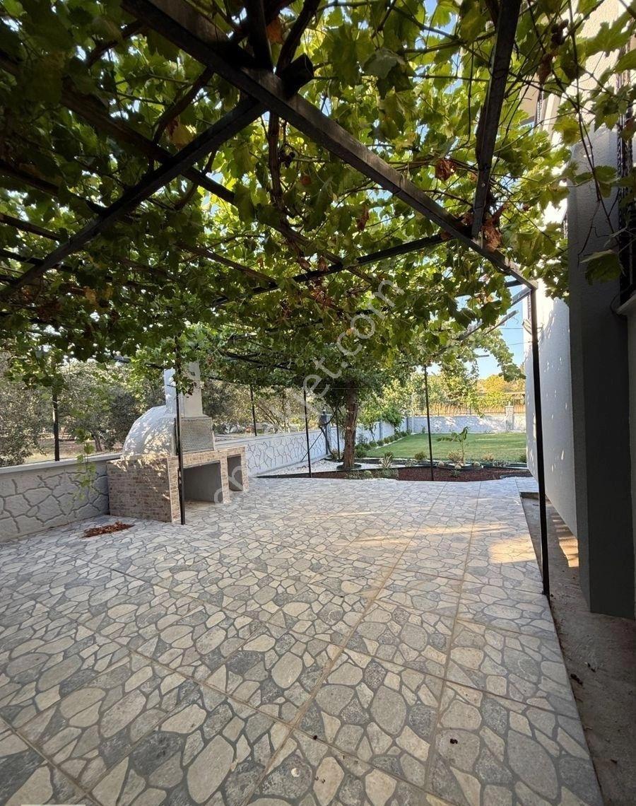 Foça Yolunda Takasa Açık Lüx Villa Asansörlü Otoparklı - Görsel 23