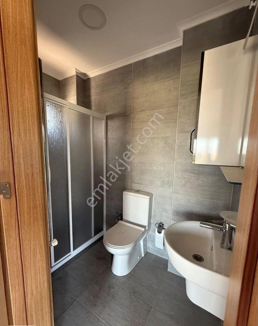 Foça Yolunda Takasa Açık Lüx Villa Asansörlü Otoparklı - Görsel 31