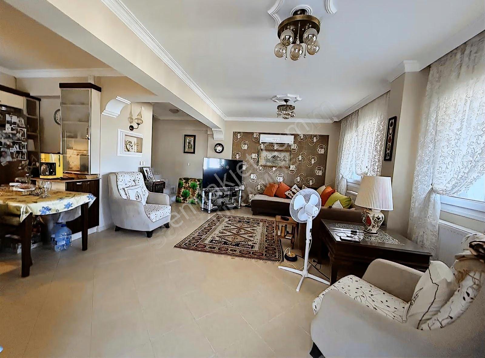 Burunucun'da Eşsiz Konumda Deniz Manzaralı Satılık Villa - Görsel 19