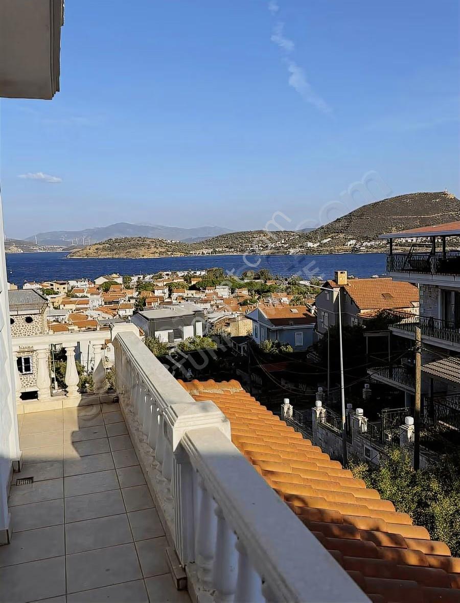 Burunucun'da Eşsiz Konumda Deniz Manzaralı Satılık Villa - Görsel 8
