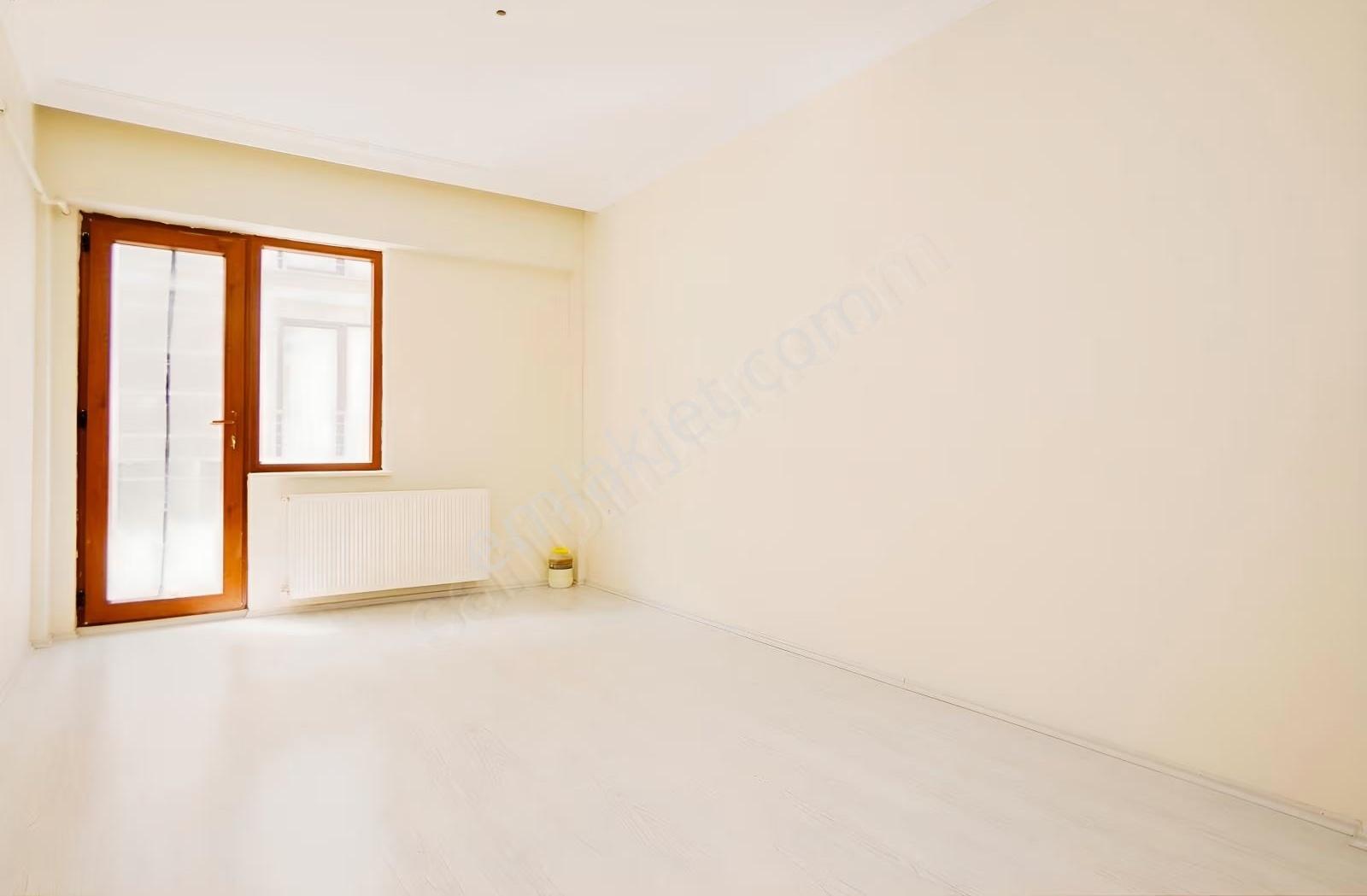 Yalova Çınarcık Harmanlarda Ebevyn Banyolu 160m2 3+1 - Görsel 2