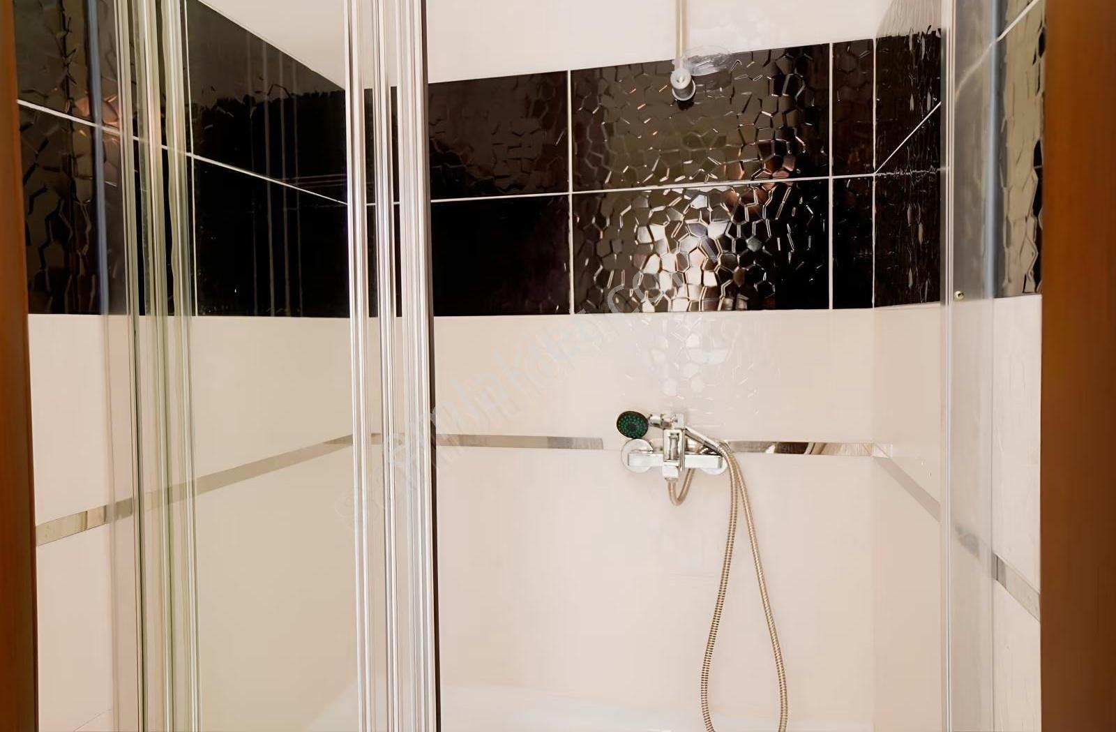 Yalova Çınarcık Harmanlarda Ebevyn Banyolu 160m2 3+1 - Görsel 20