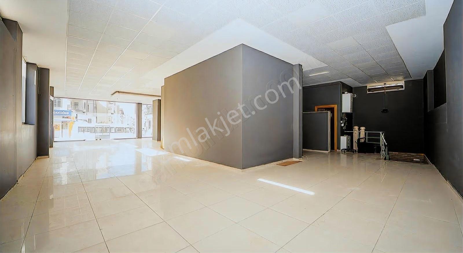 Çift Cephe Cadde Üstü Mükemmel Konumda Kiralık Dükkan - Görsel 3