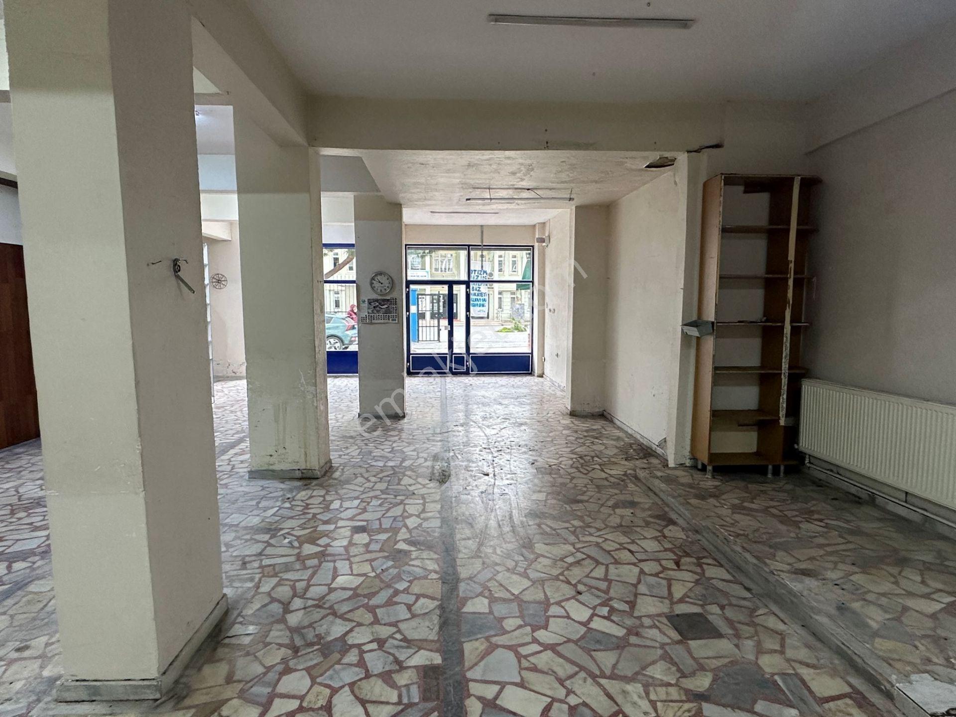 Bağcılar Güneşli'de Okul Karşısı Kiralık Dükkan 145m² - Görsel 9