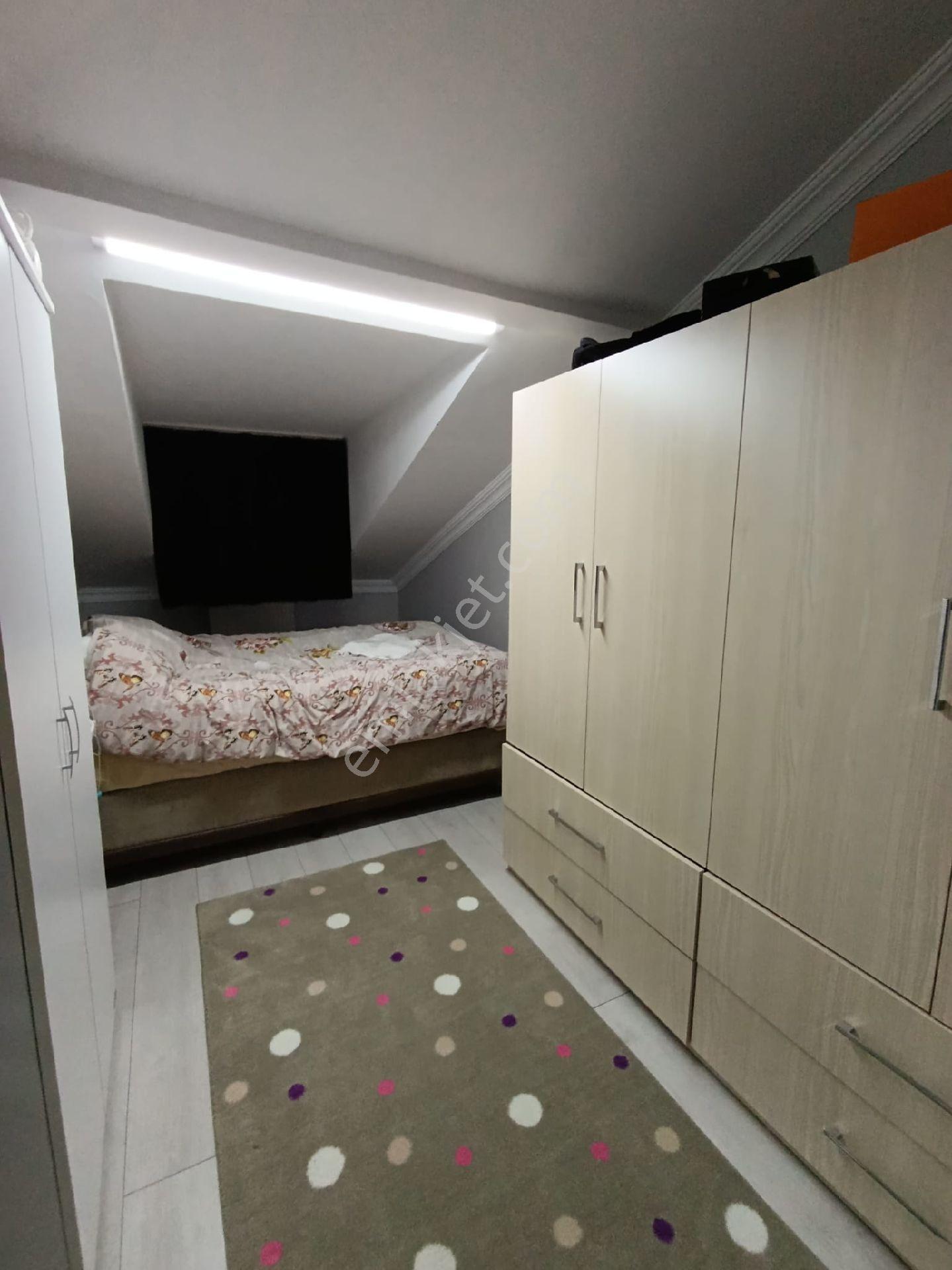 Küçükçekmece Yenimahalle Satılık Büyük Ön Cephe 6+2 Dubleks Daire - Görsel 20