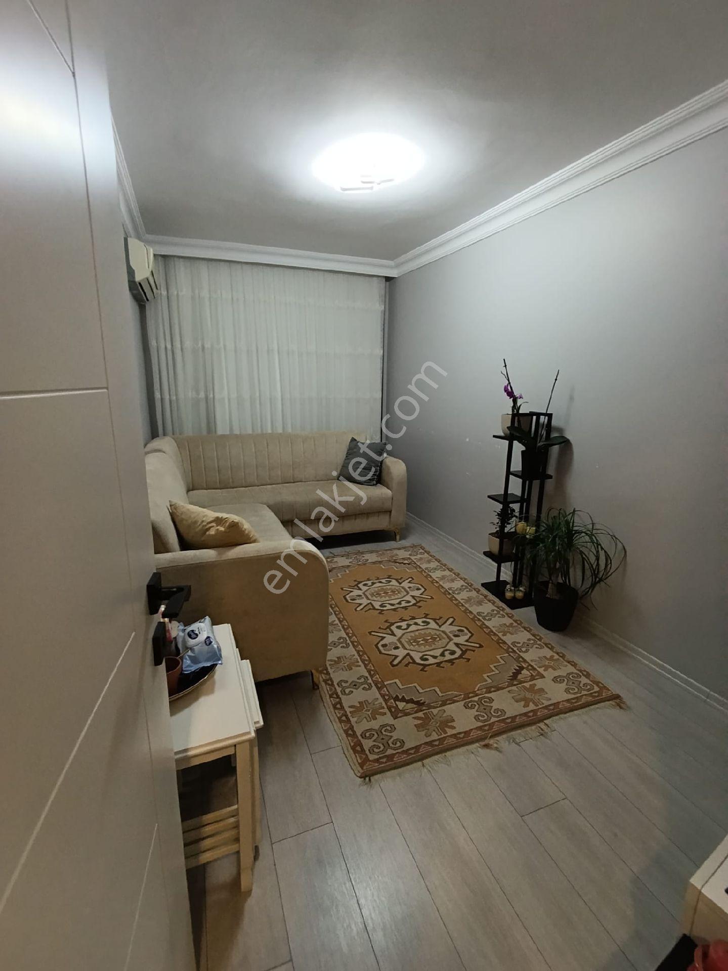 Küçükçekmece Yenimahalle Satılık Büyük Ön Cephe 6+2 Dubleks Daire - Görsel 11