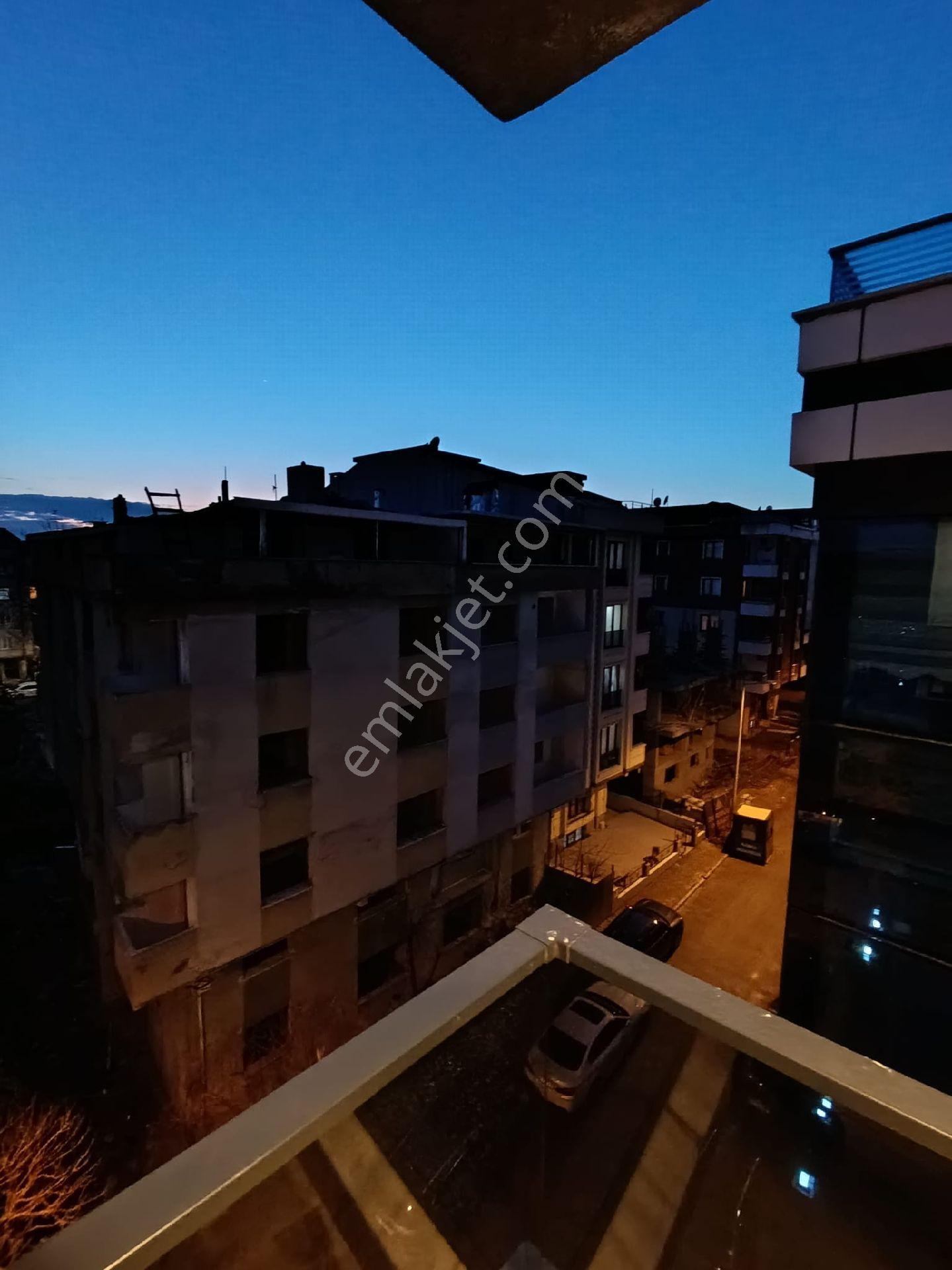 Küçükçekmece Yenimahalle Satılık Büyük Ön Cephe 6+2 Dubleks Daire - Görsel 31
