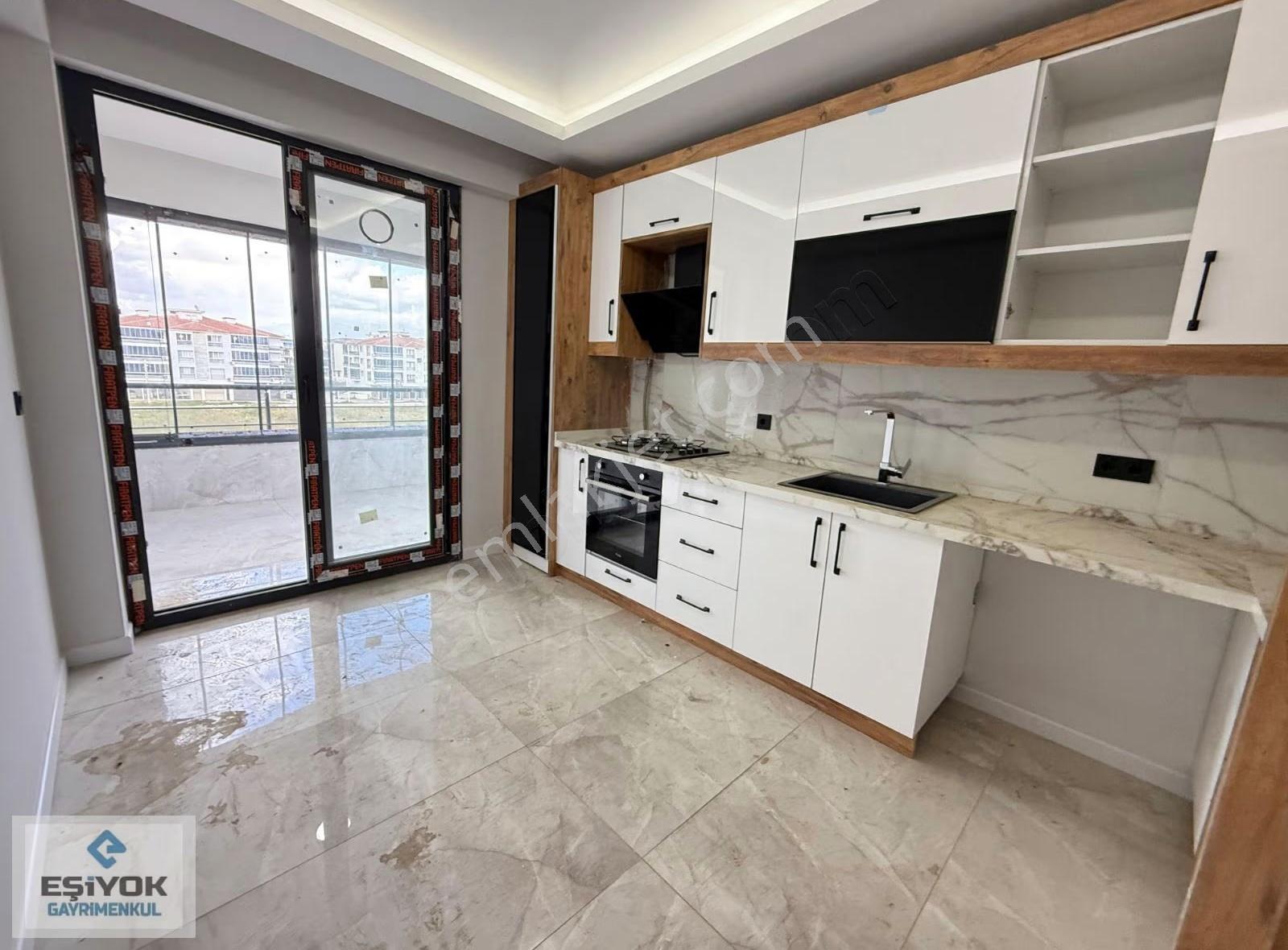 Torbalı'nın En Güzel Konumda Satılık Site İçerisinde Güvenlikli - Görsel 8
