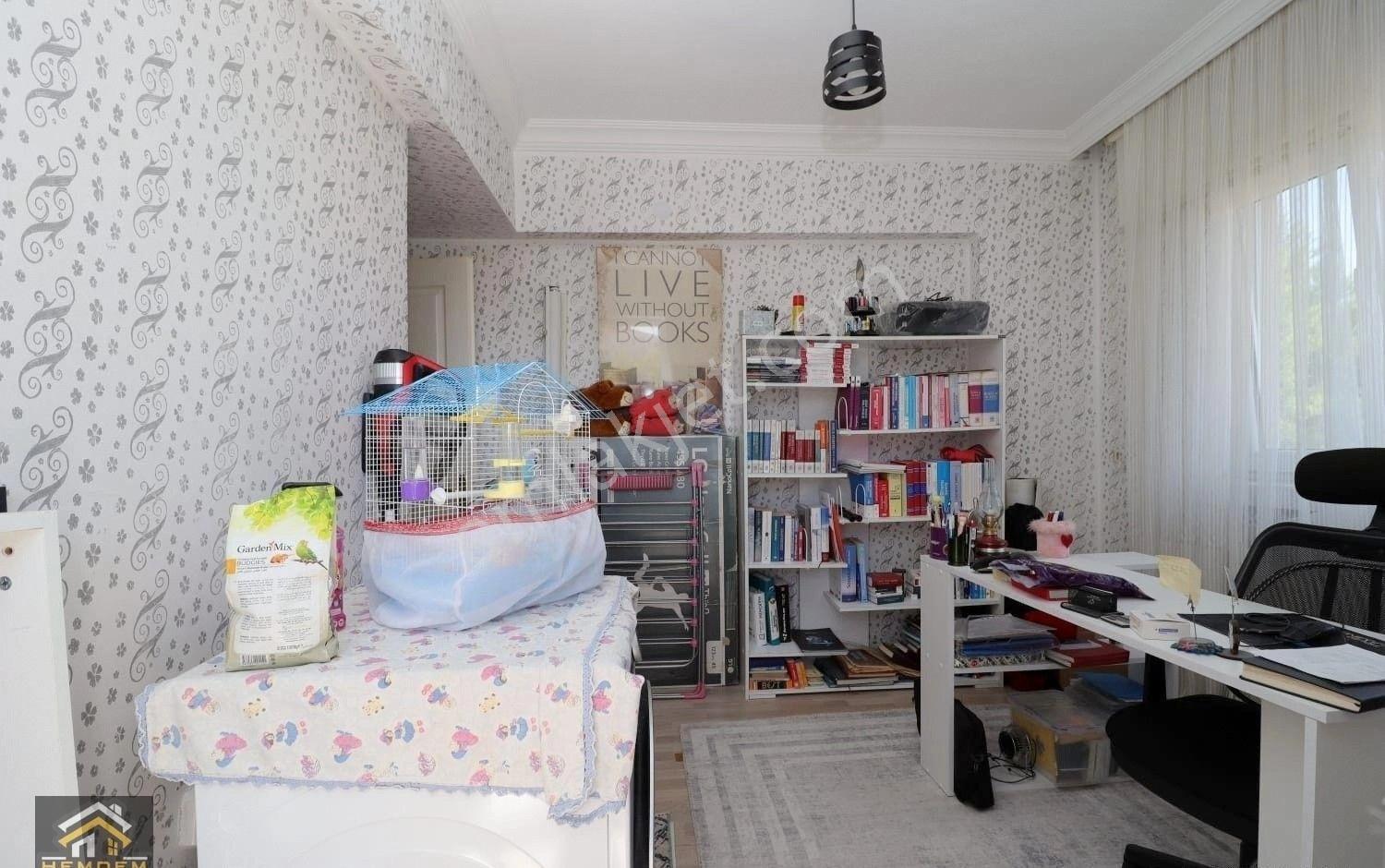 Hemdem Gayrimenkul'den Oğuzlar'da Site İçi Asansörlü Arakat Çift Balkonlu Yapılı 3+1 Satılık Daire - Görsel 5