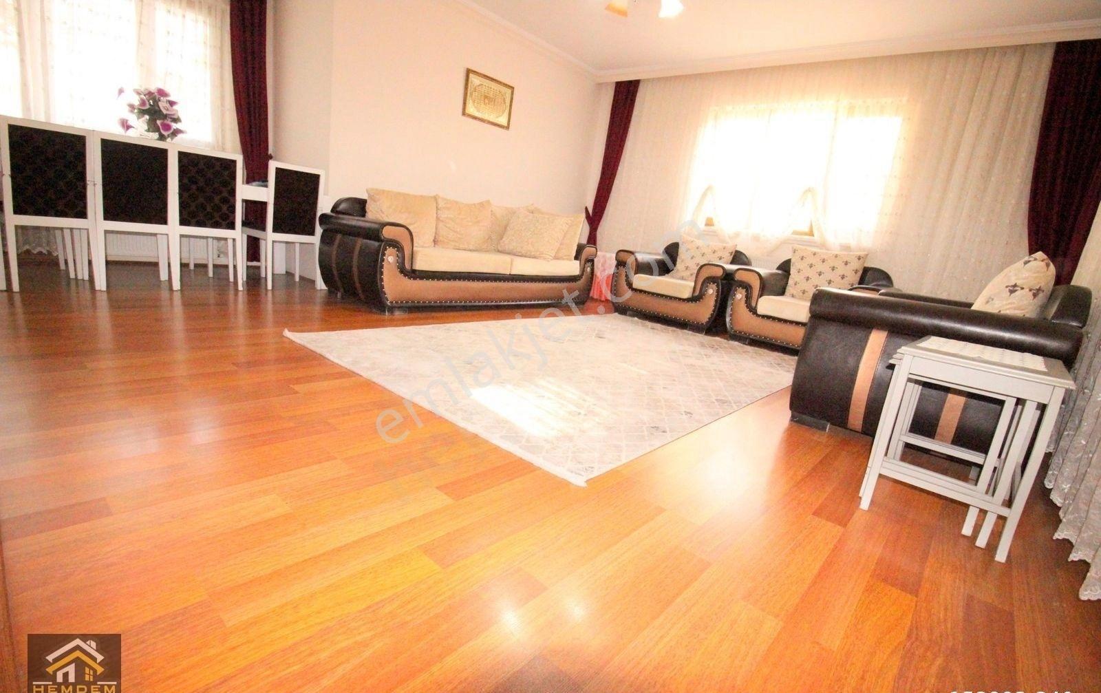 Hemdem Gayrimenkul'den Alsancak'ta Bağlıcaya Sınır 3+1 Satılık Villa - Görsel 23