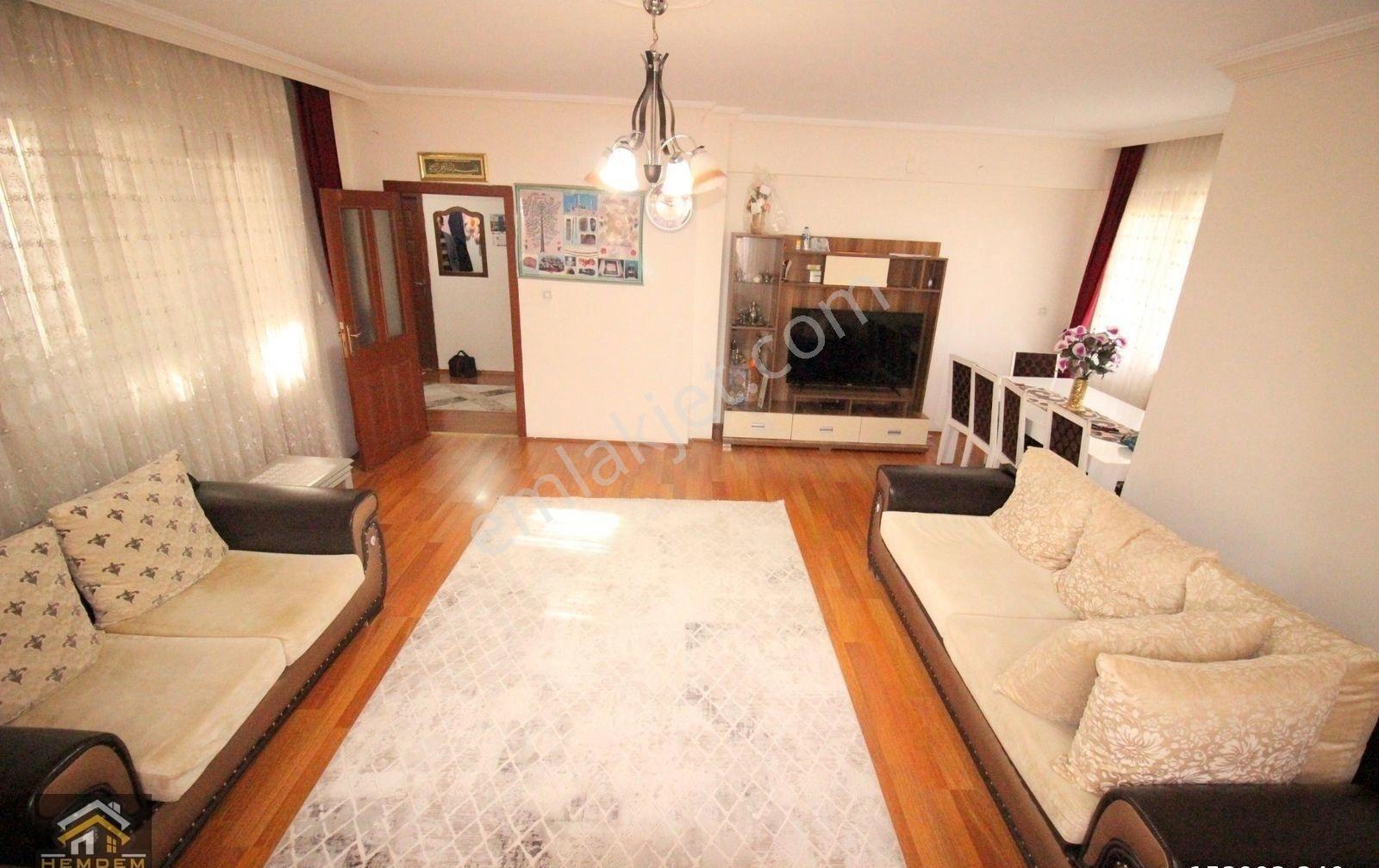 Hemdem Gayrimenkul'den Alsancak'ta Bağlıcaya Sınır 3+1 Satılık Villa - Görsel 24