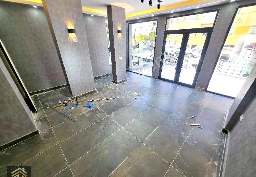 Hemdem Gayrimenkul'den Full+full Yapılı Merkezi Konumda 60 M2 Satılık Dükkan - Görsel 4