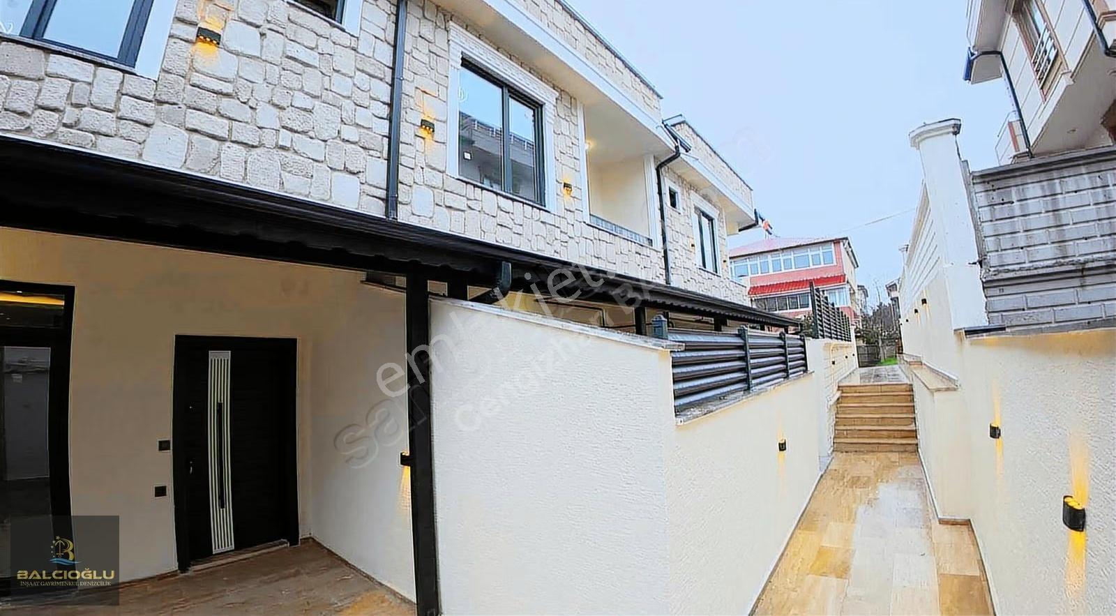 Balcıoğlundan Yalıda Uygun Fiyatlı Lüx Fırsat 4+1 Triplex Villa - Görsel 14