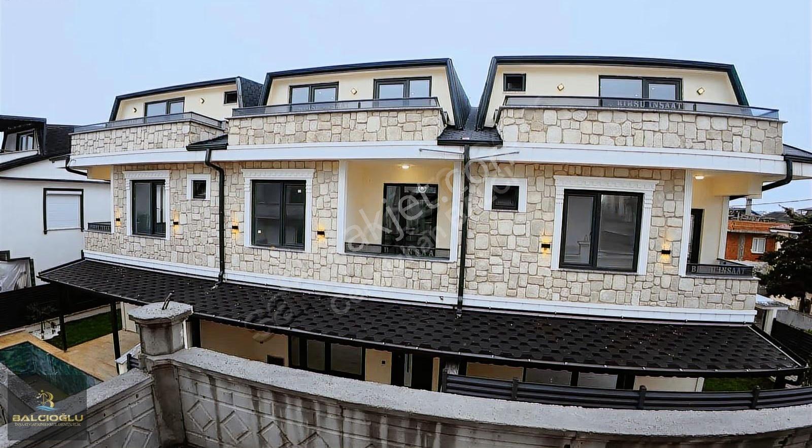 Balcıoğlundan Yalıda Uygun Fiyatlı Lüx Fırsat 4+1 Triplex Villa - Görsel 34