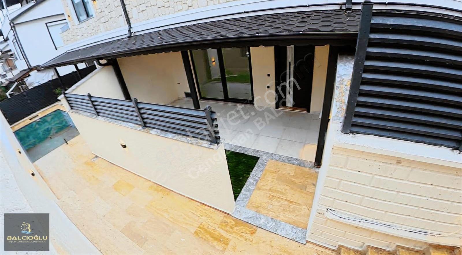 Balcıoğlundan Yalıda Uygun Fiyatlı Lüx Fırsat 4+1 Triplex Villa - Görsel 20