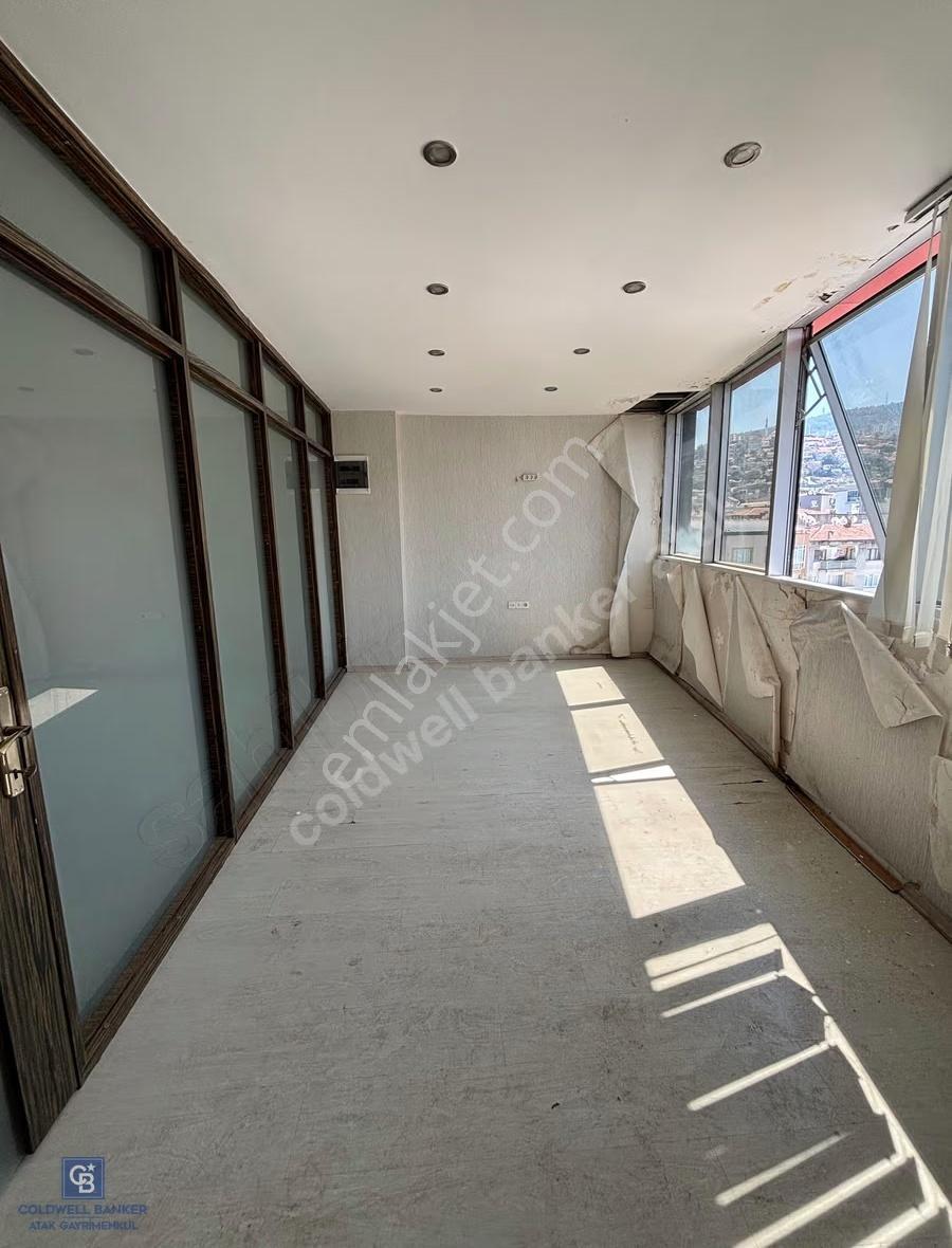 Narlıdere Merkez De Geniş Kiralık Dükkan - Görsel 16