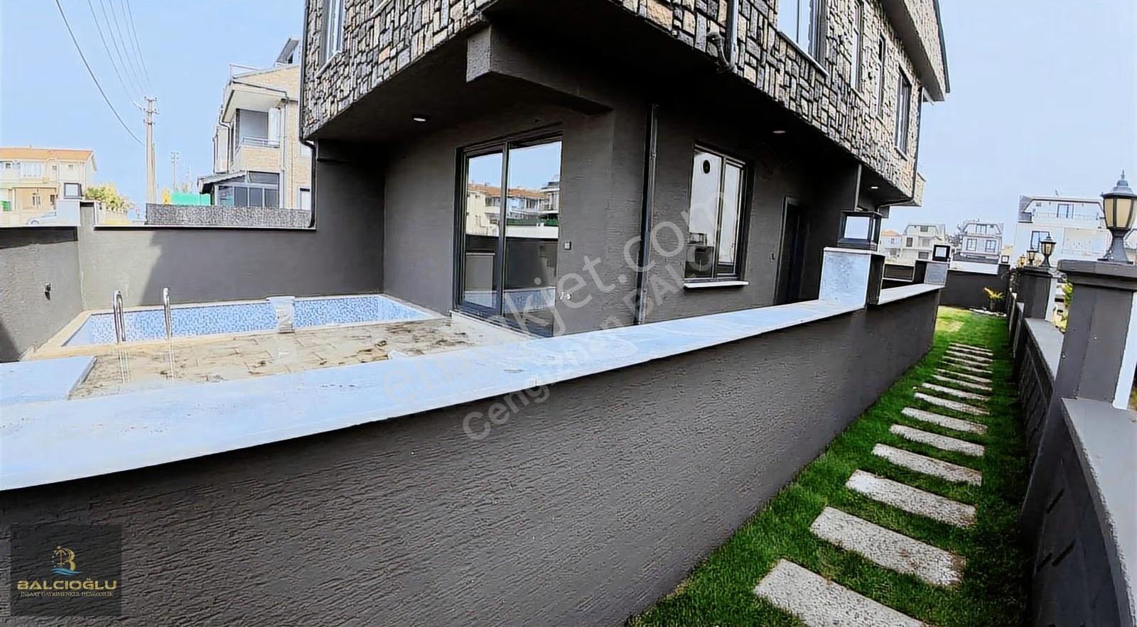 Balcıoğlundan Satılk Denize 80m Havuzlu Bahçli Lüx Triplex Villa - Görsel 10