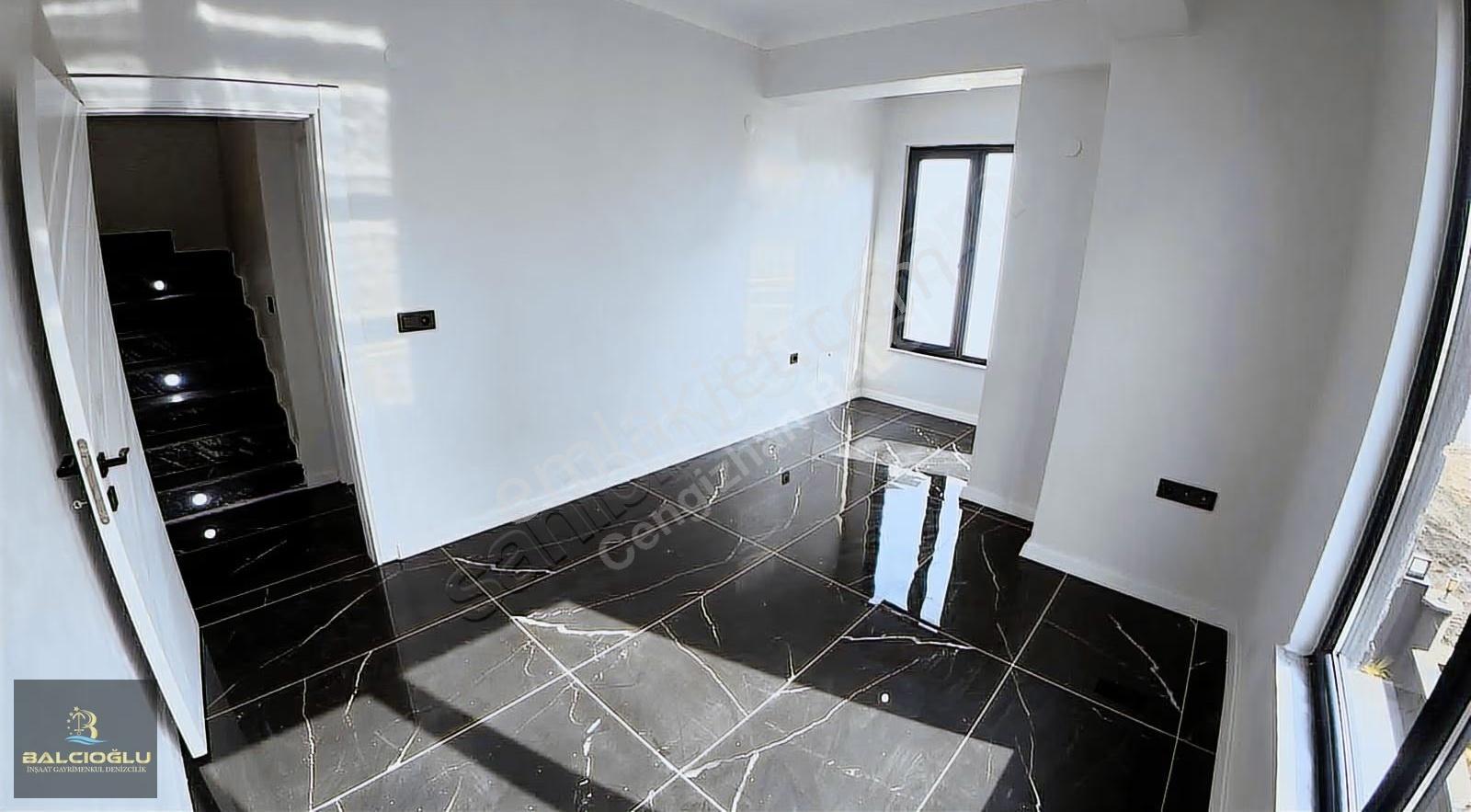Balcıoğlundan Satılk Denize 80m Havuzlu Bahçli Lüx Triplex Villa - Görsel 35