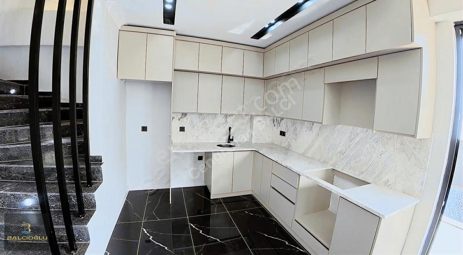 Balcıoğlundan Satılk Denize 80m Havuzlu Bahçli Lüx Triplex Villa - Görsel 2
