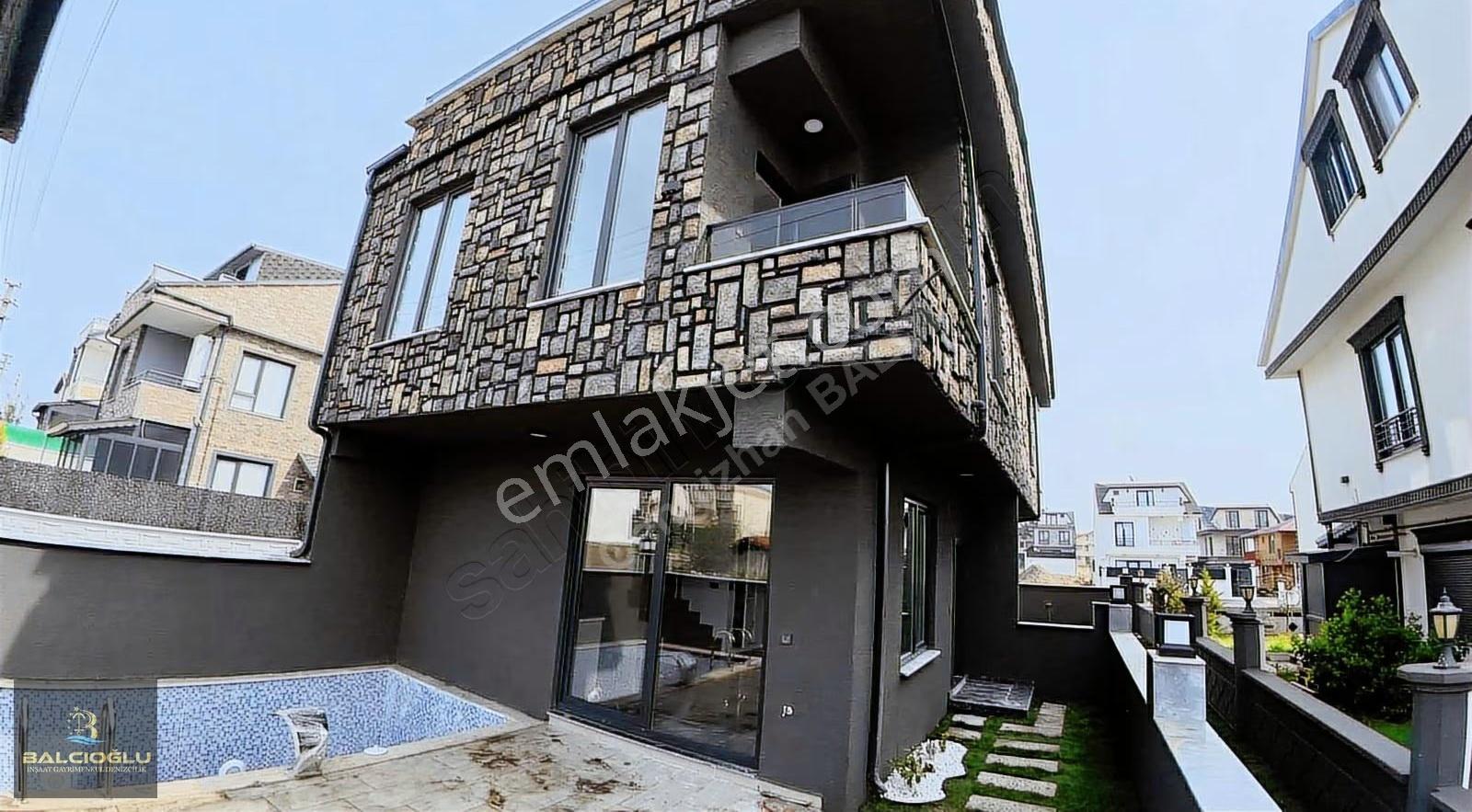Balcıoğlundan Satılk Denize 80m Havuzlu Bahçli Lüx Triplex Villa - Görsel 9