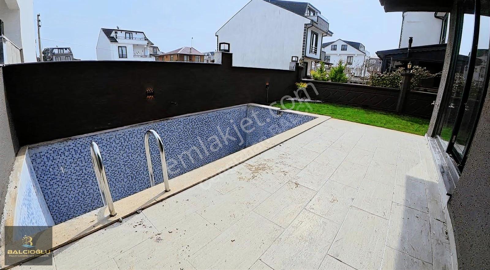 Balcıoğlundan Satılk Denize 80m Havuzlu Bahçli Lüx Triplex Villa - Görsel 26