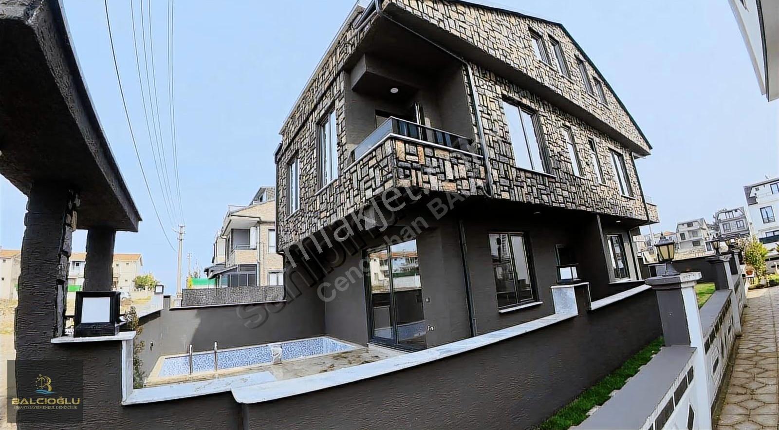 Balcıoğlundan Satılk Denize 80m Havuzlu Bahçli Lüx Triplex Villa - Görsel 34