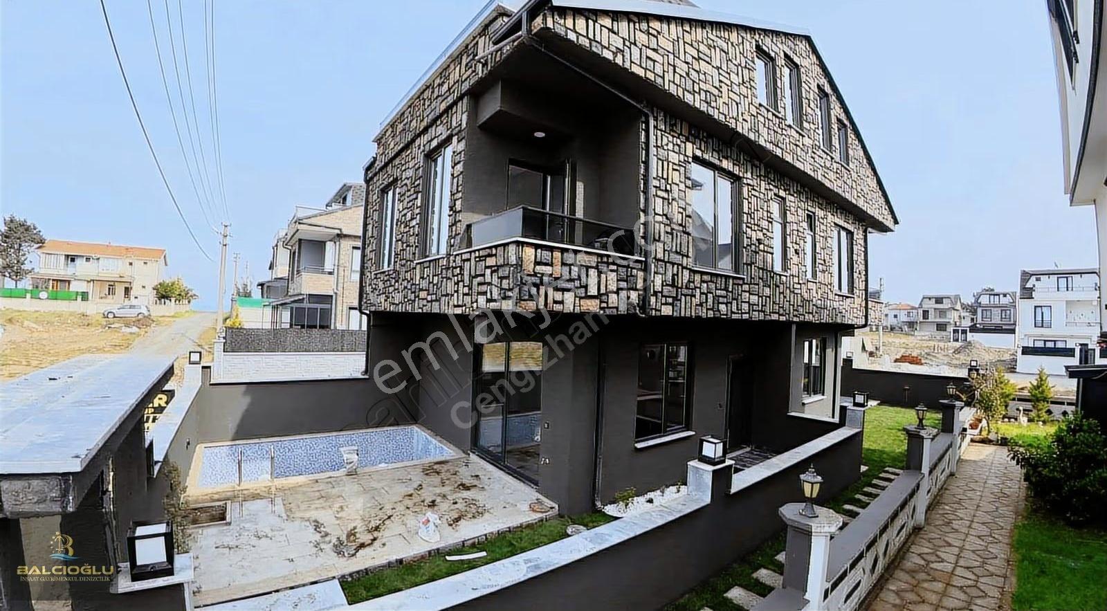 Balcıoğlundan Satılk Denize 80m Havuzlu Bahçli Lüx Triplex Villa - Görsel 13