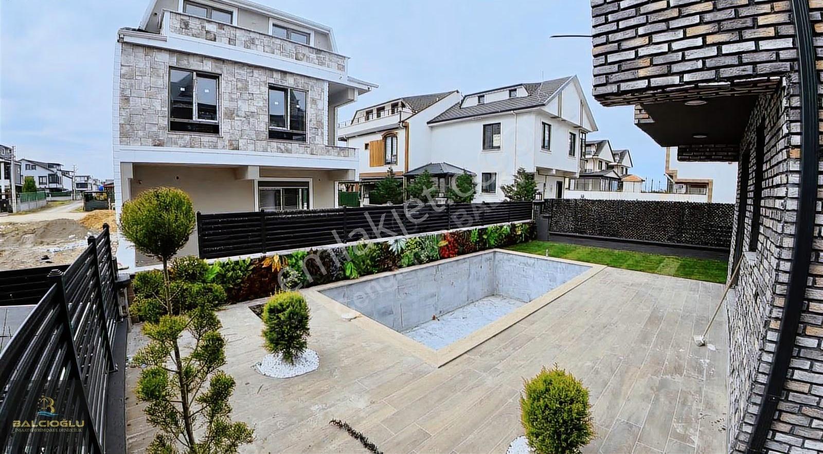 Balcıoğlundan Kocaali Yalıda Denize 50 M Havuzlu Triplex Villa - Görsel 9