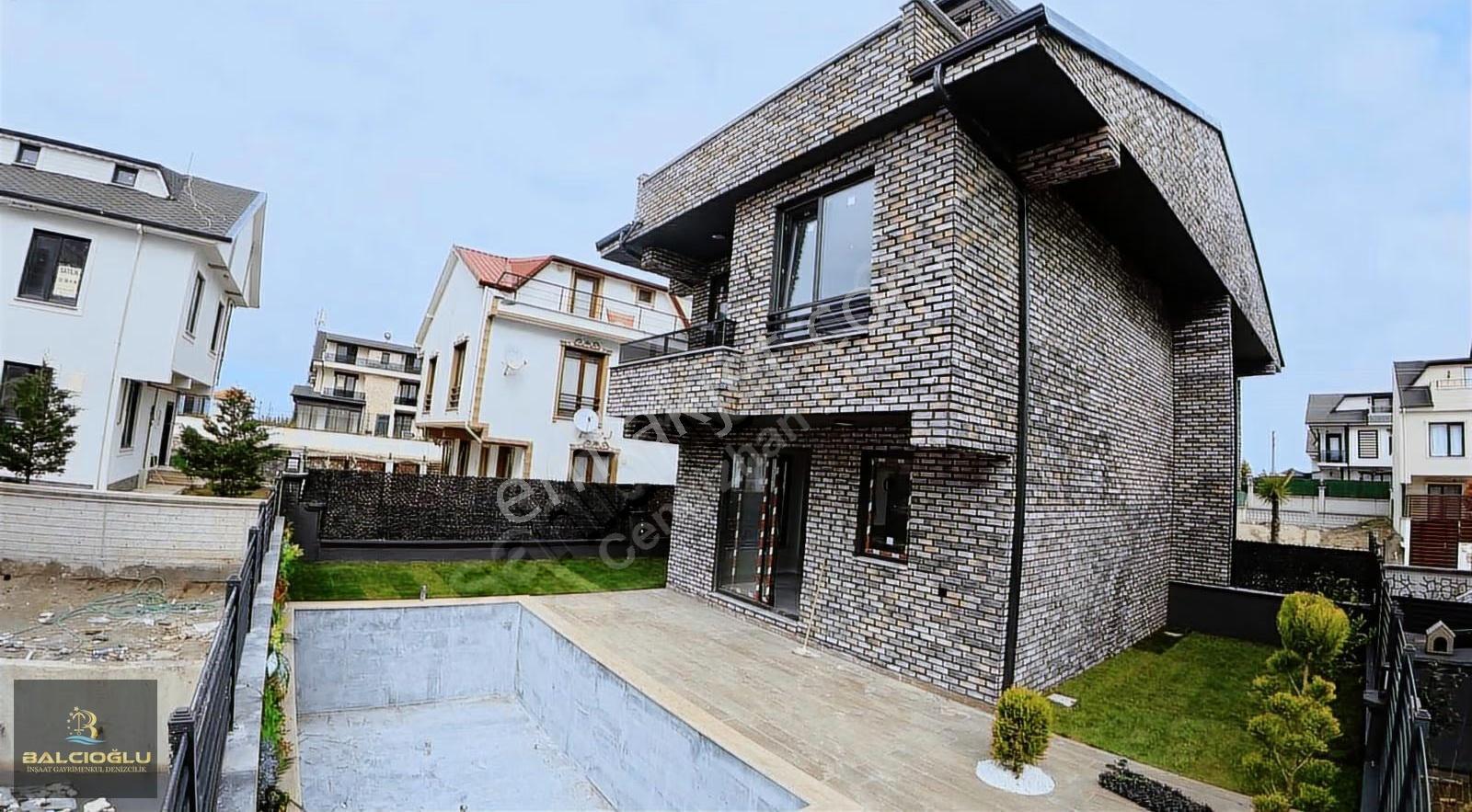 Balcıoğlundan Kocaali Yalıda Denize 50 M Havuzlu Triplex Villa - Görsel 16