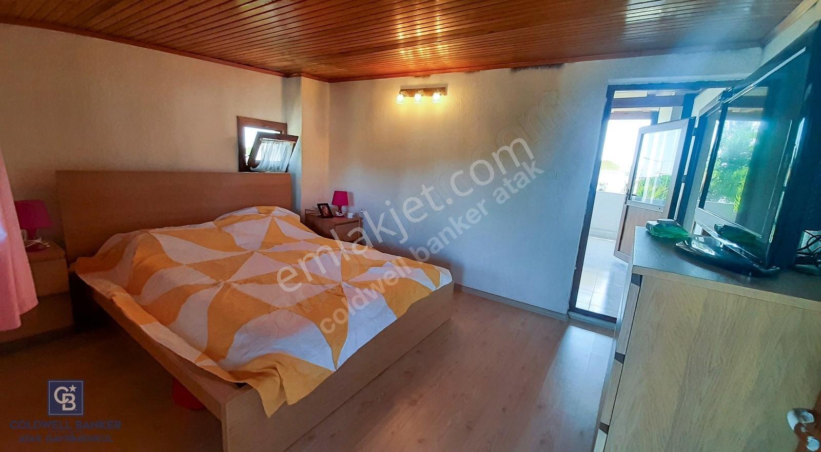 Fiyat Düştü ... Çeşmealtında Satılık 5+1 Villa - Görsel 20