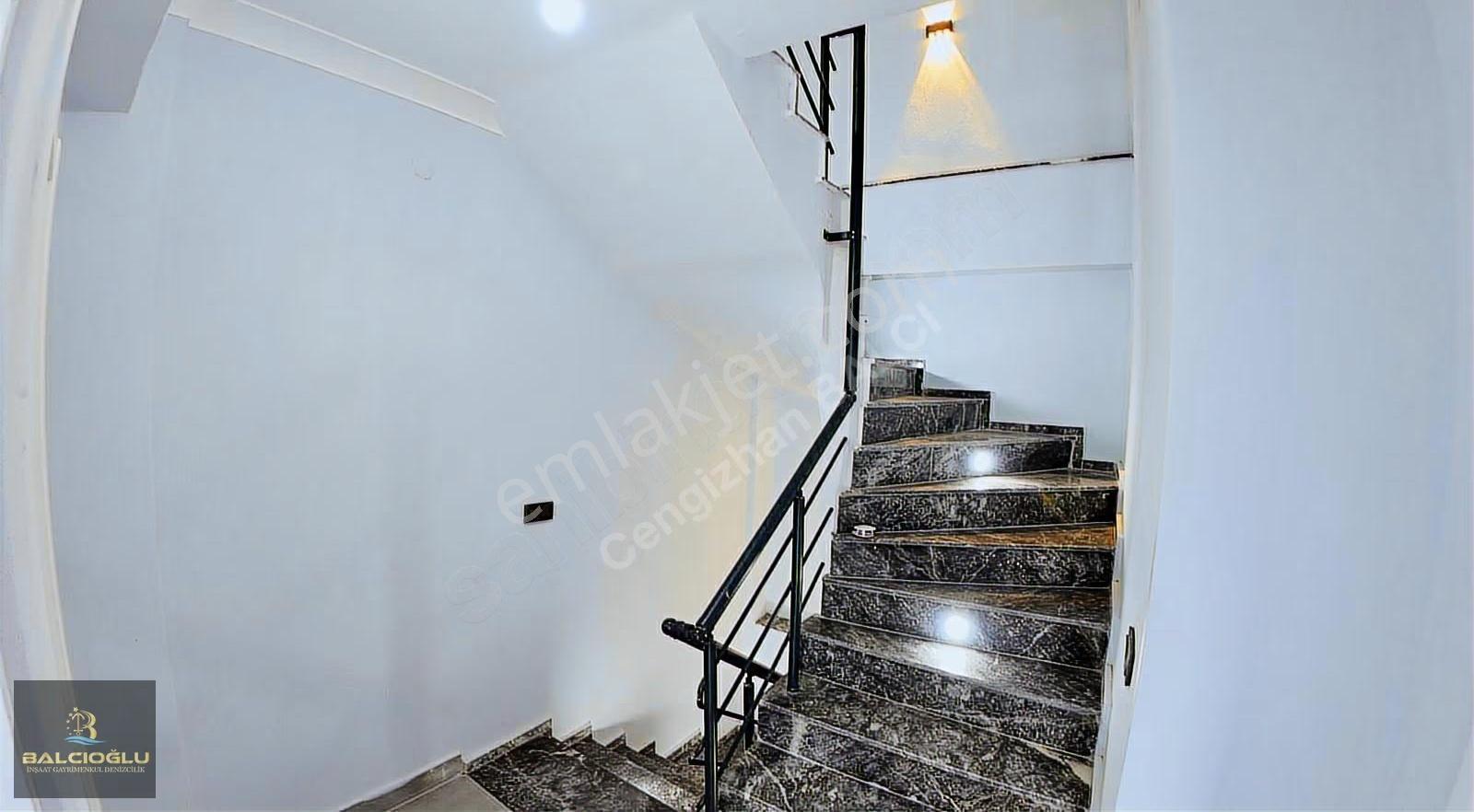 Balcıoğlundan Yalıda Denize İkinci Sıra Havuzlu Lüx 4+1 Villa - Görsel 20