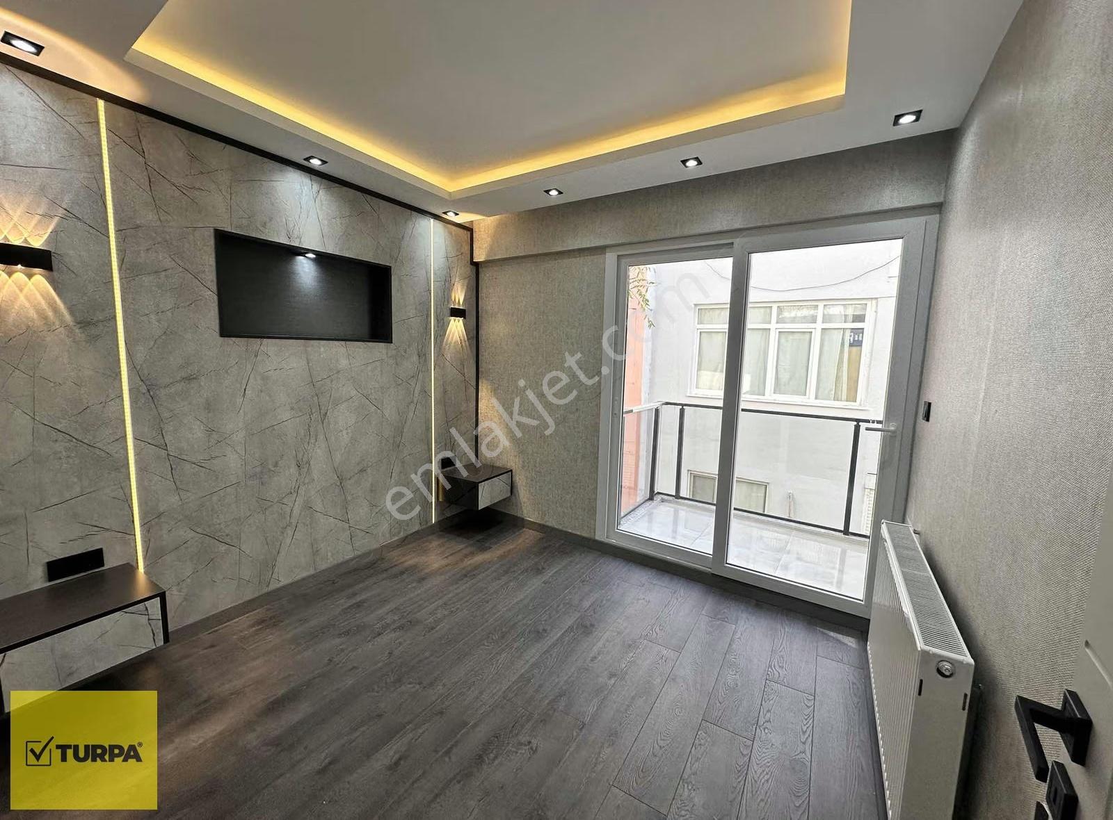 Turpa Balçovadan Ara Kat Full Tadilatlı Satılık 3+1 Daire - Görsel 8